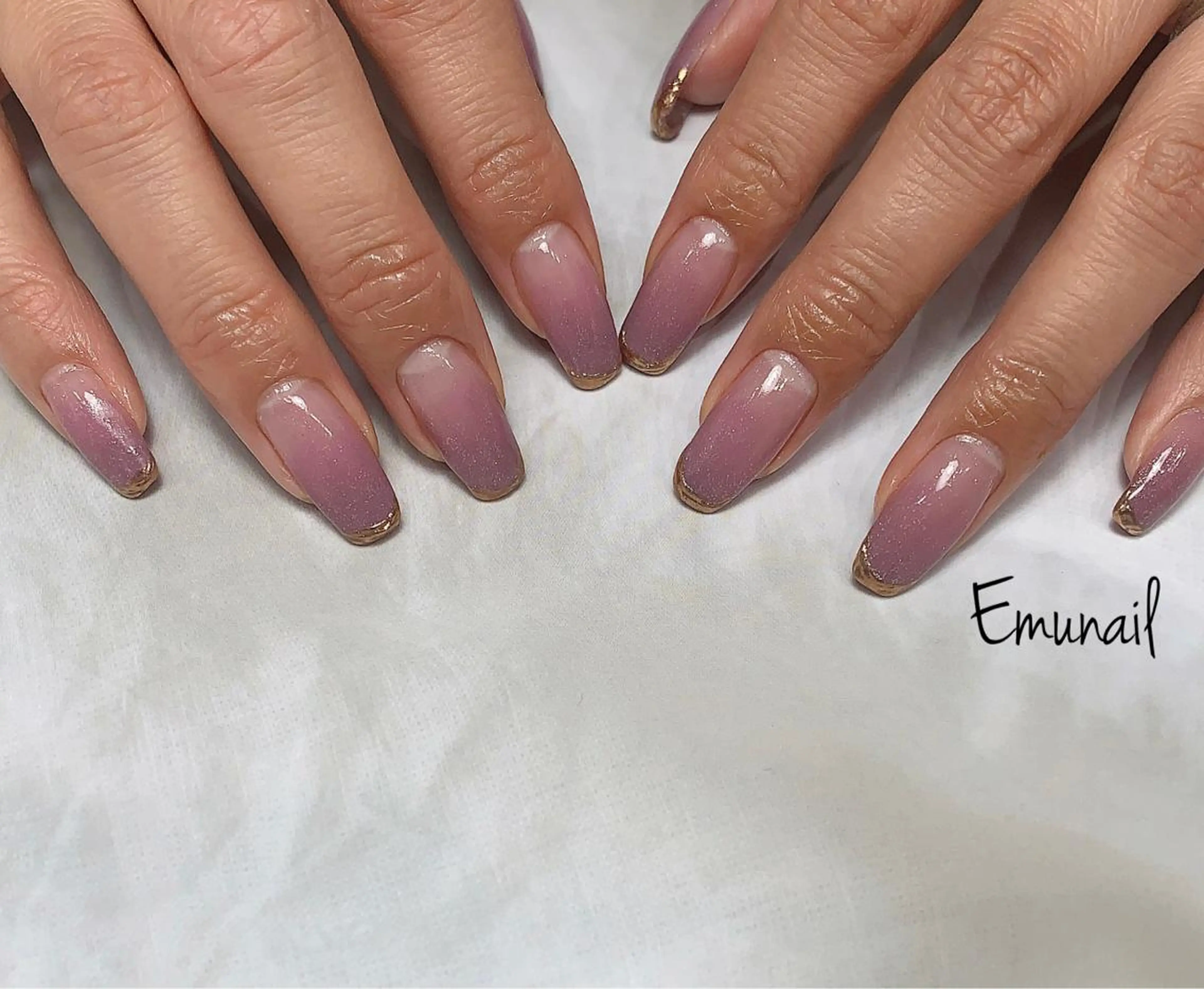 ネイル ミラーネイル Emu Nailのネイルデザイン
