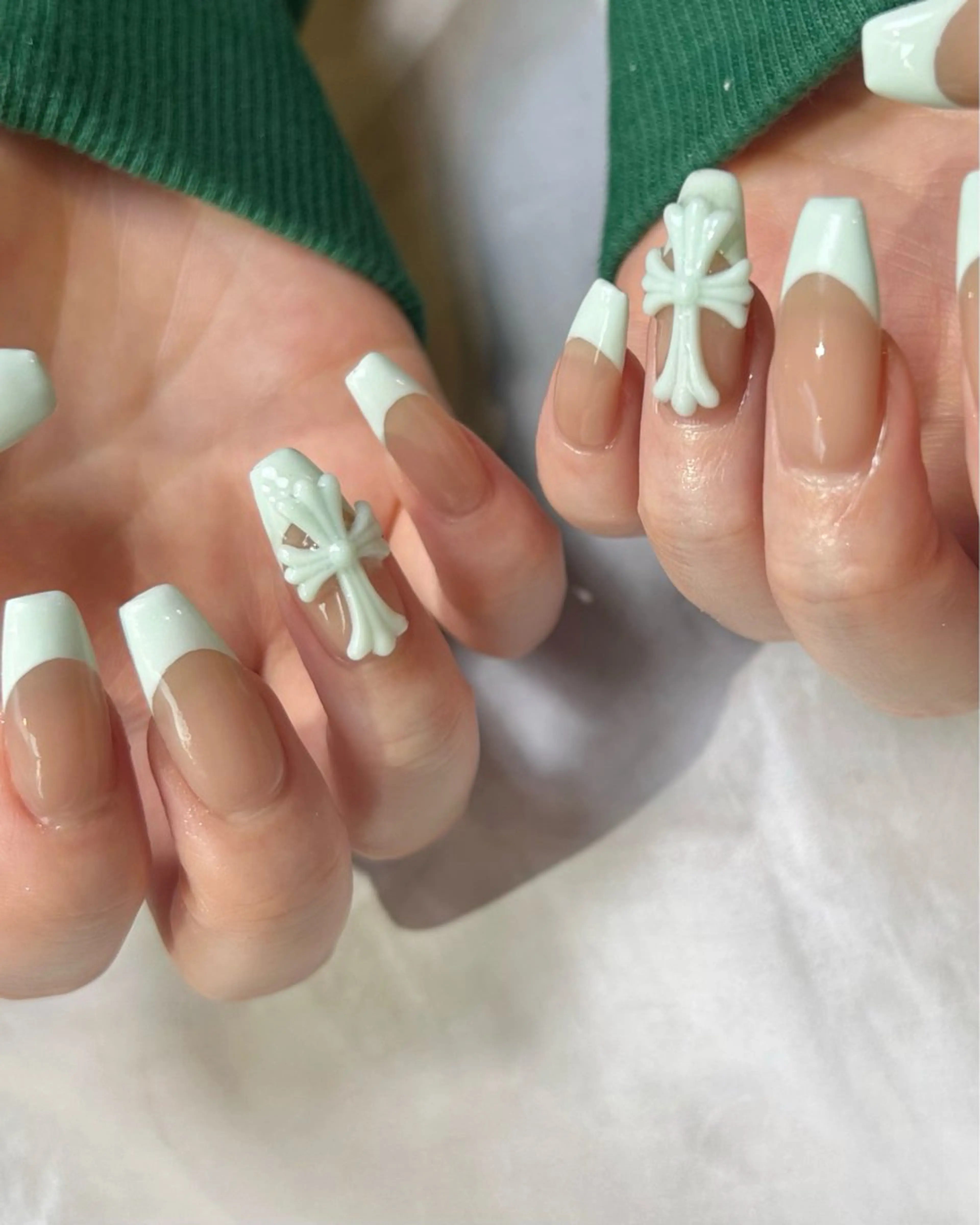 ネイル フレンチネイル グリーン ハンドネイル Reflection marikoのネイルデザイン