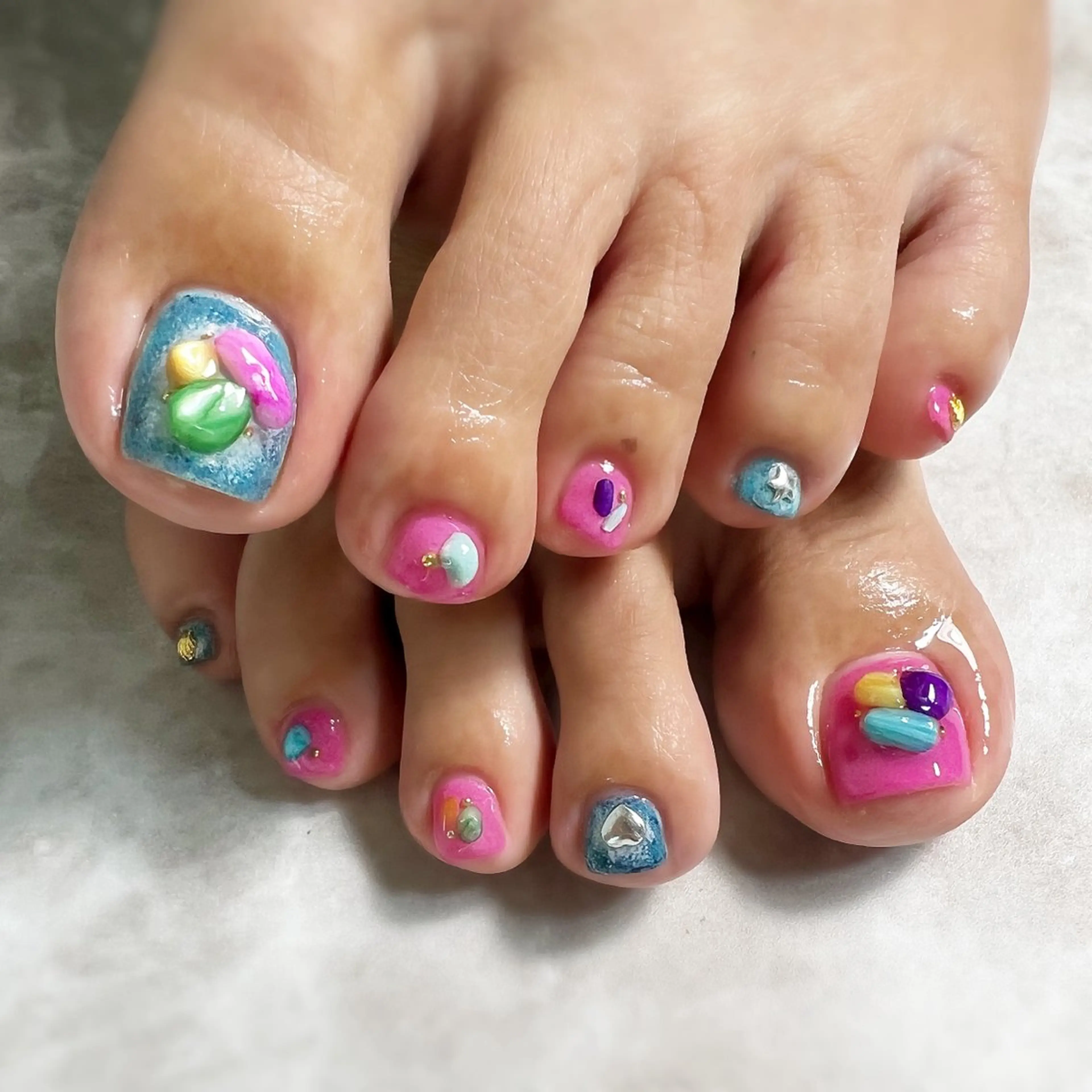 ネイル ハンドネイル フットネイル NAILsalon Laki(ラキ)のネイルデザイン