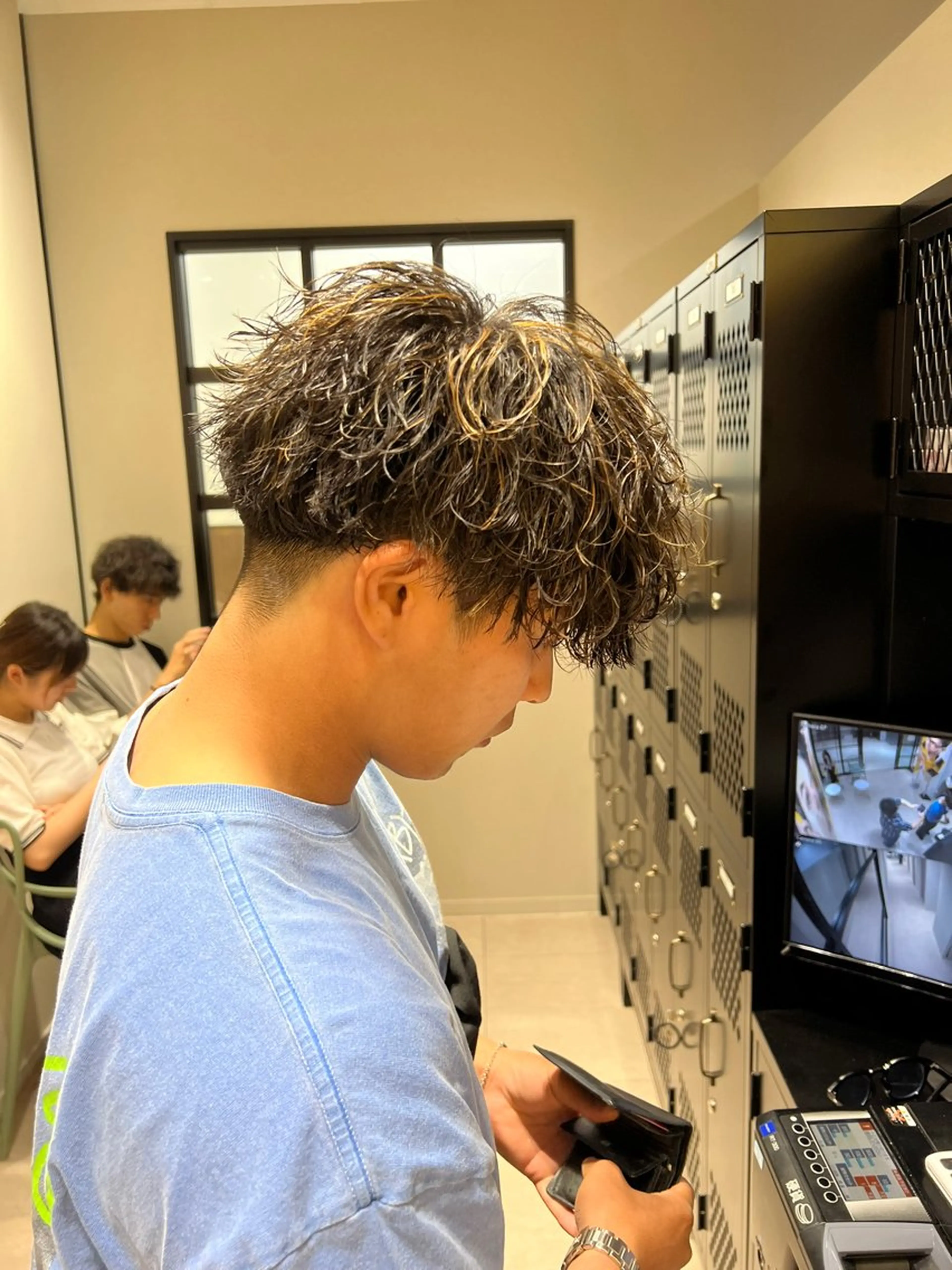 [新規限定]カット+パーマ(波巻きスパイラルパーマ・波巻きツイストスパイラルパーマ)14300の写真