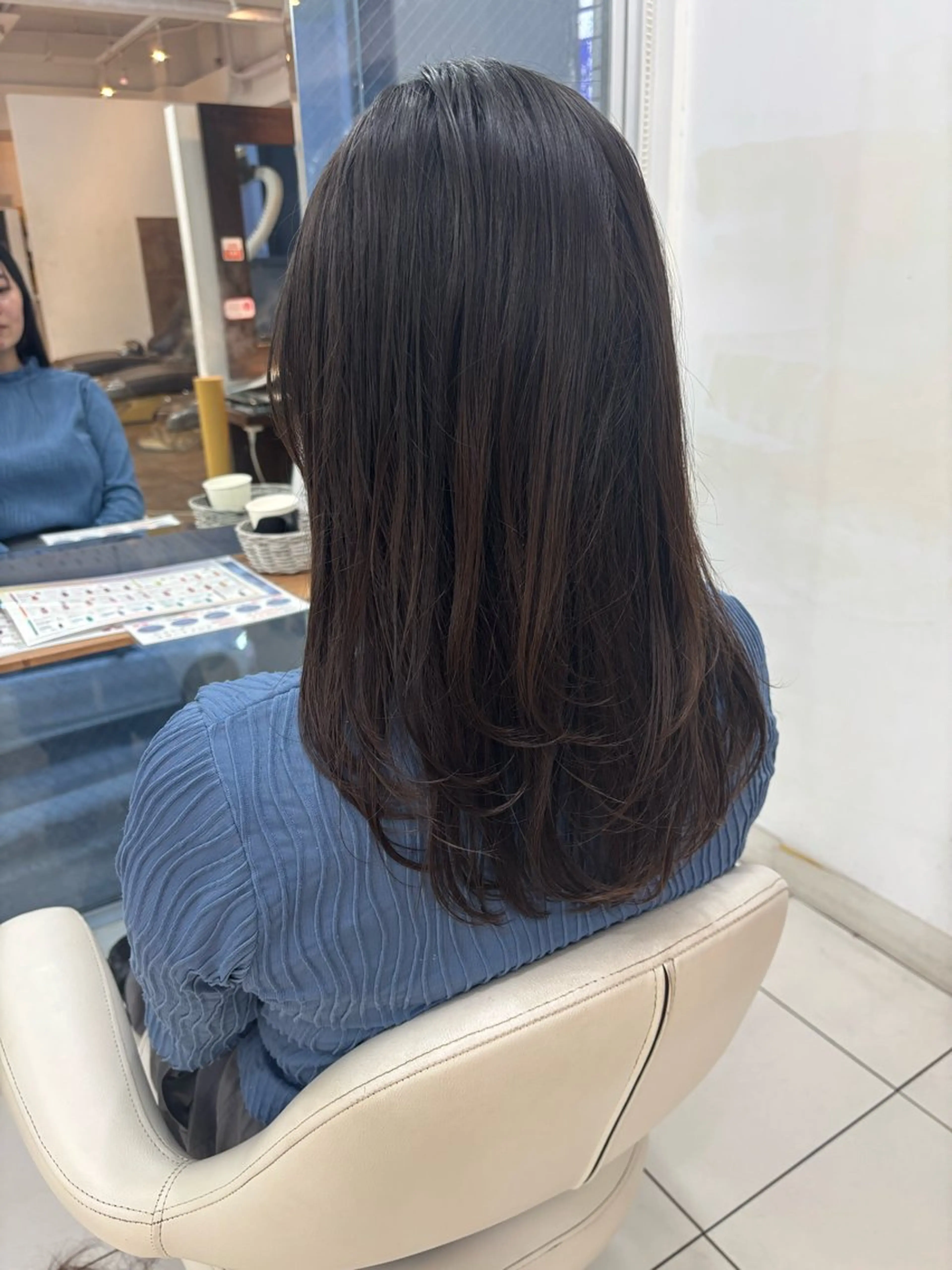 セミロング レイヤーカット カット ブリーチ透明感カラー /レイヤー👗しずかのヘアスタイル