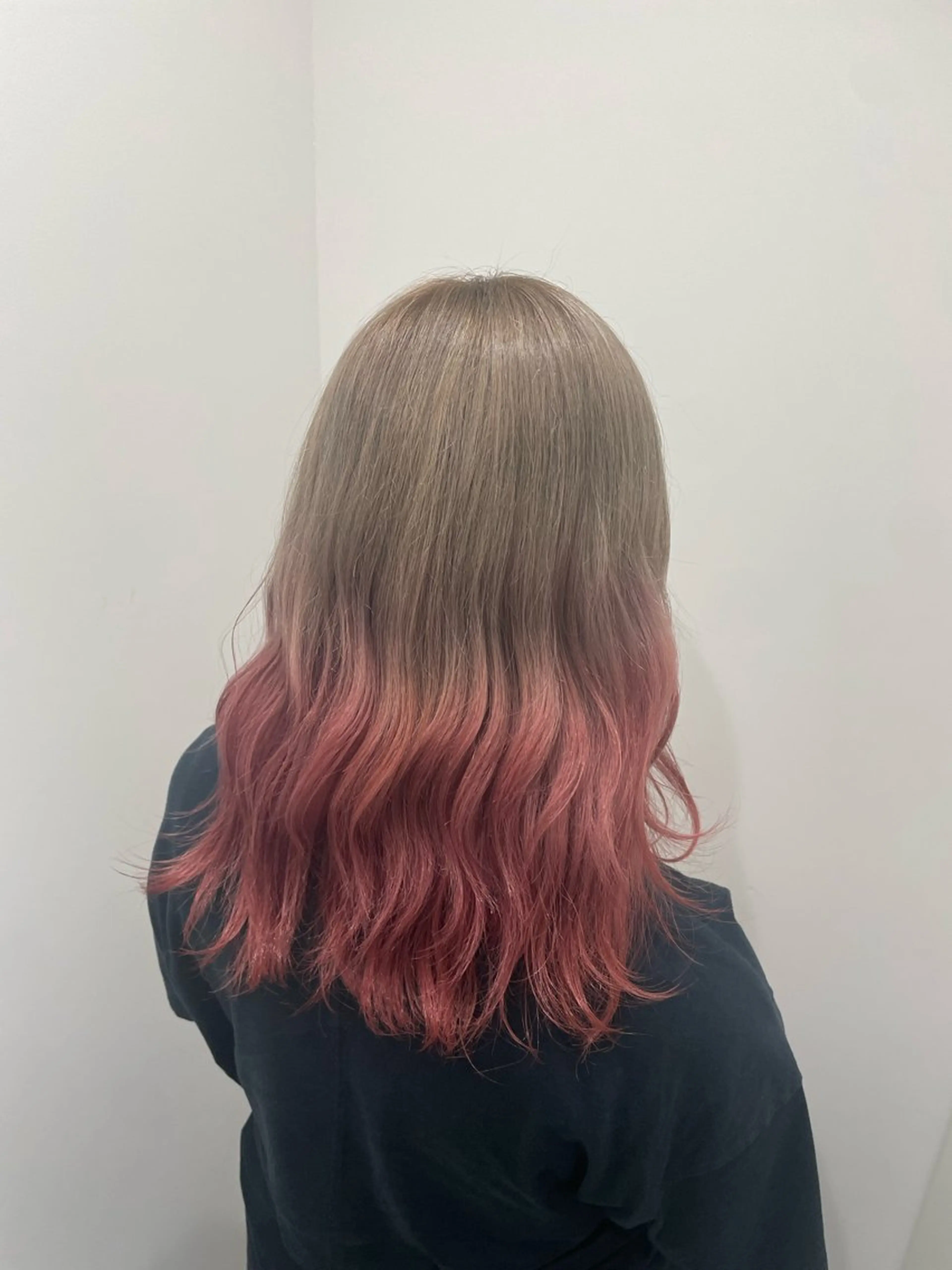 セミロング 西能 心音のヘアスタイル