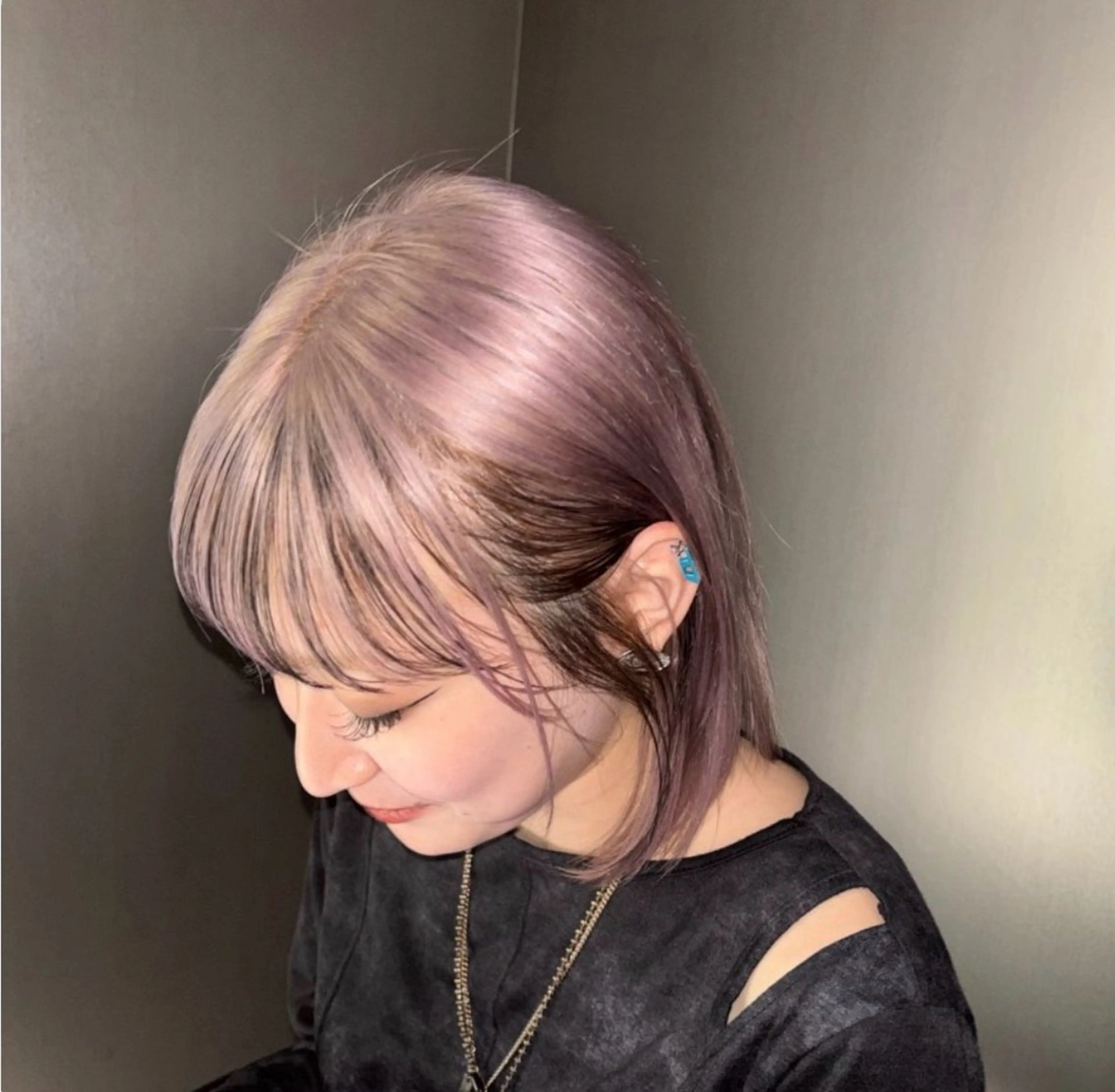 ミディアム カラー KIRYU SARAのヘアスタイル