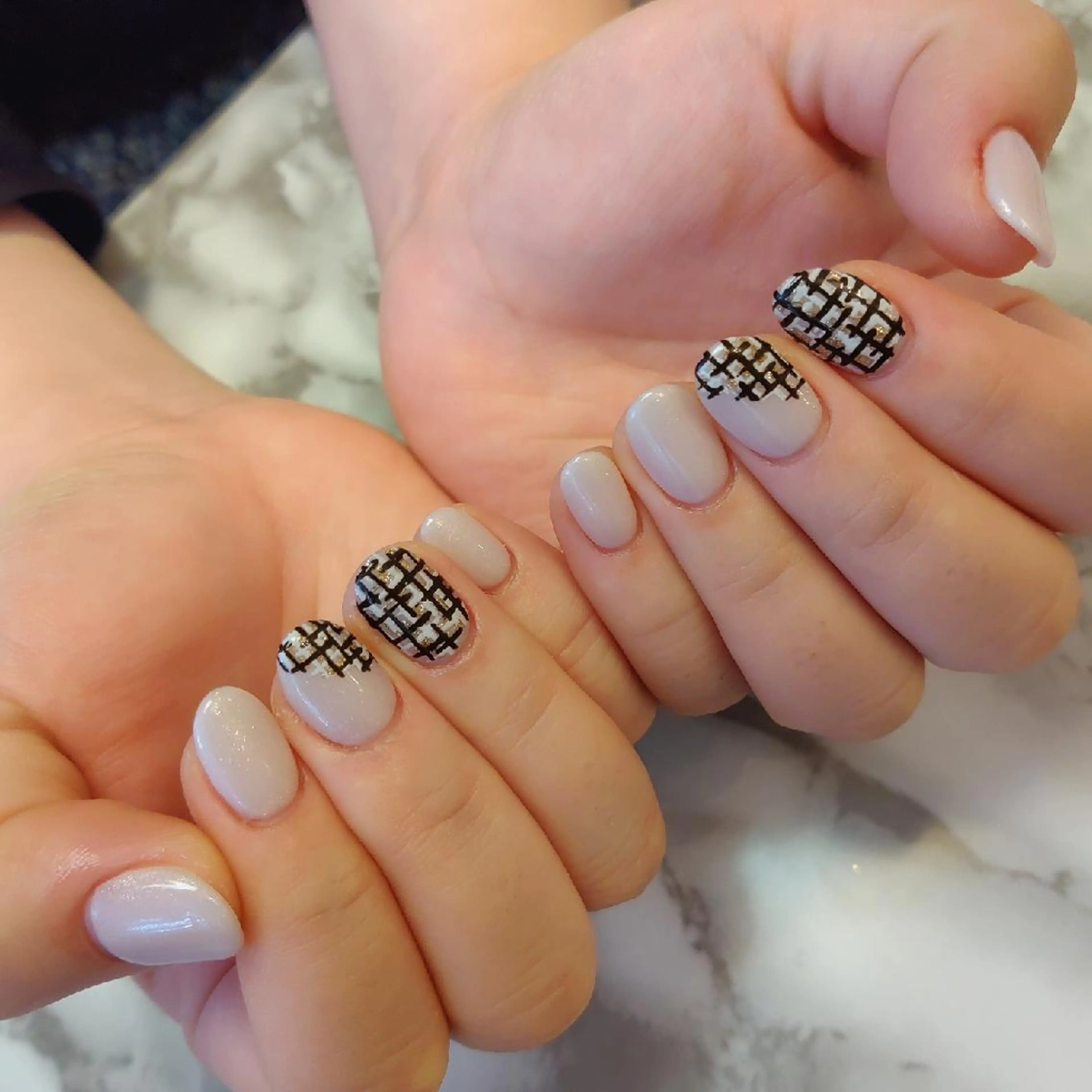 ネイル ツイードネイル ジェヌインネイル 河内のネイルデザイン