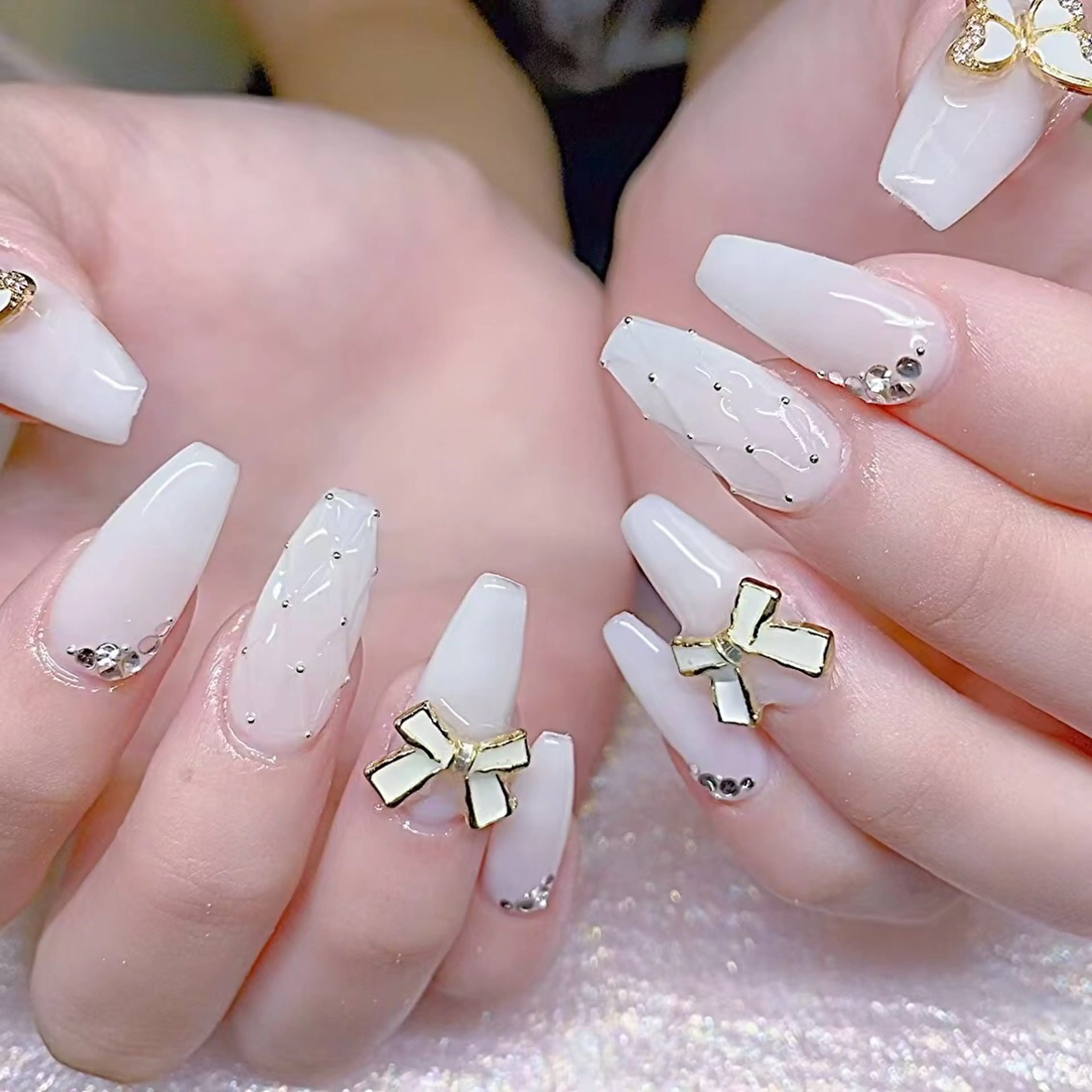 ネイル ハンドネイル Queens ひなのネイルデザイン