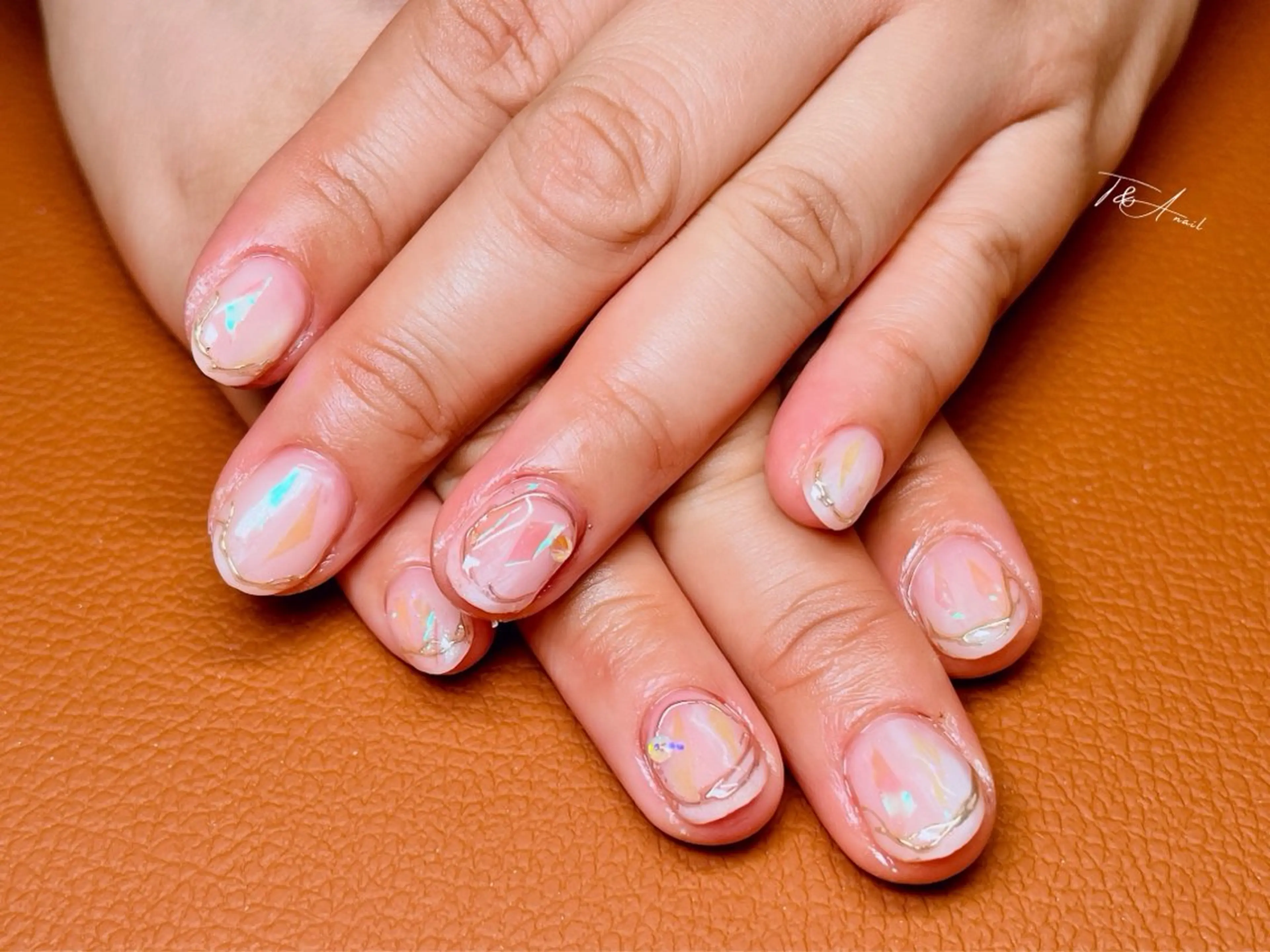 ネイル オーロラネイル ジェルネイル ニュアンスネイル ピンク スカルプネイル ハンドネイル T&A nailのネイルデザイン