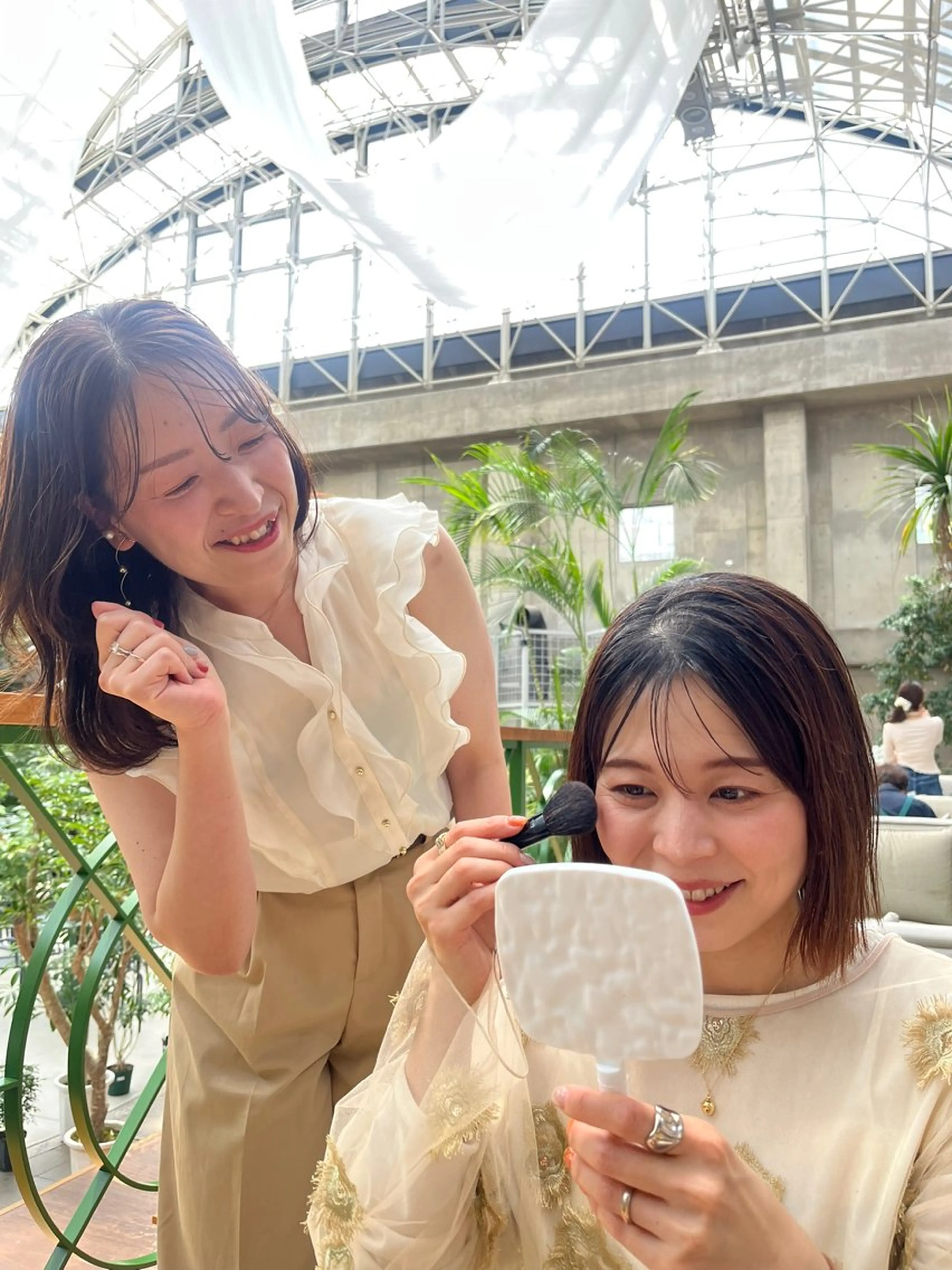 16時以降のご予約でお得!【似合うメイクが知りたい方へ】自分で手を動かすメイクレッスンの写真