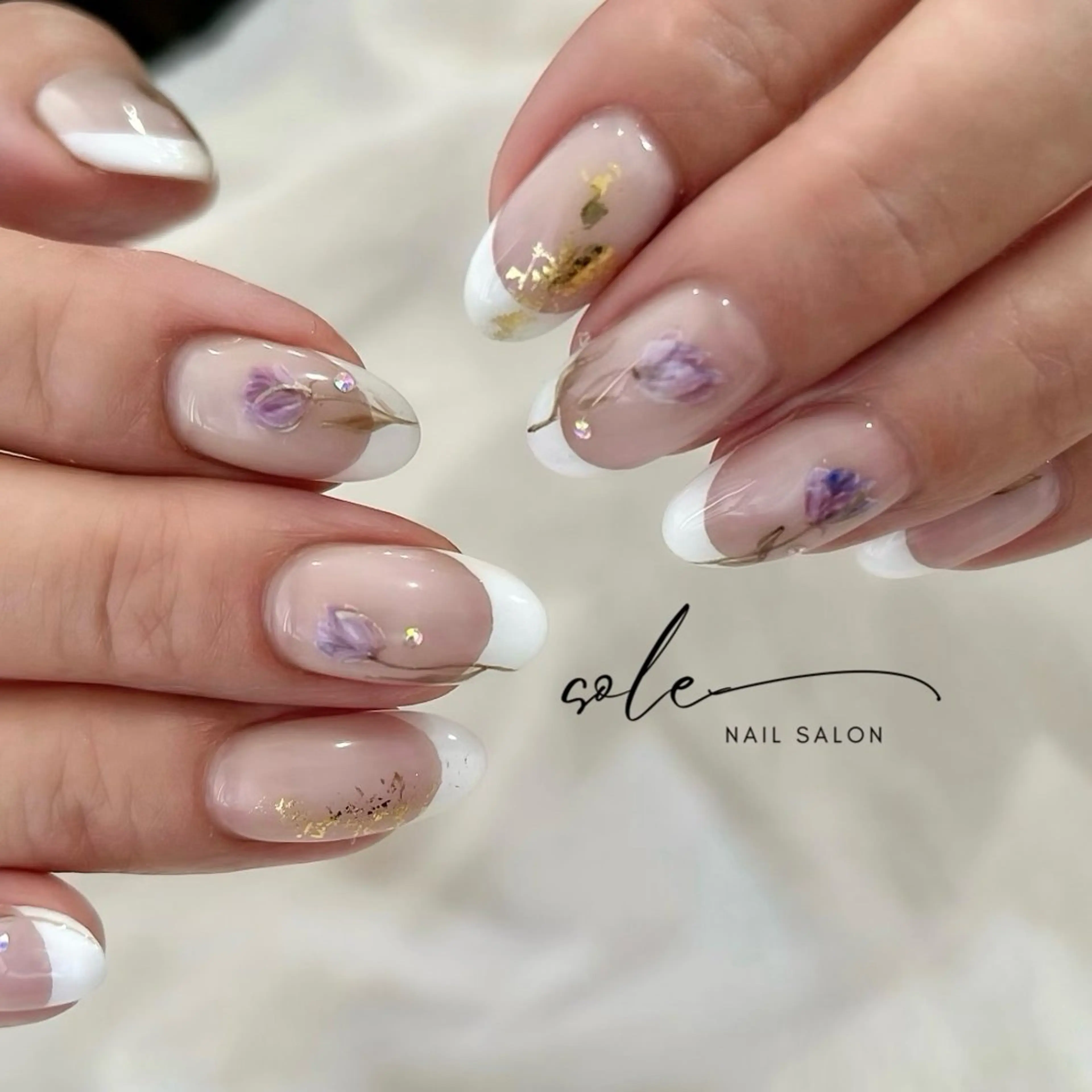 ネイル フラワーネイル フレンチネイル nail salon soleのネイルデザイン
