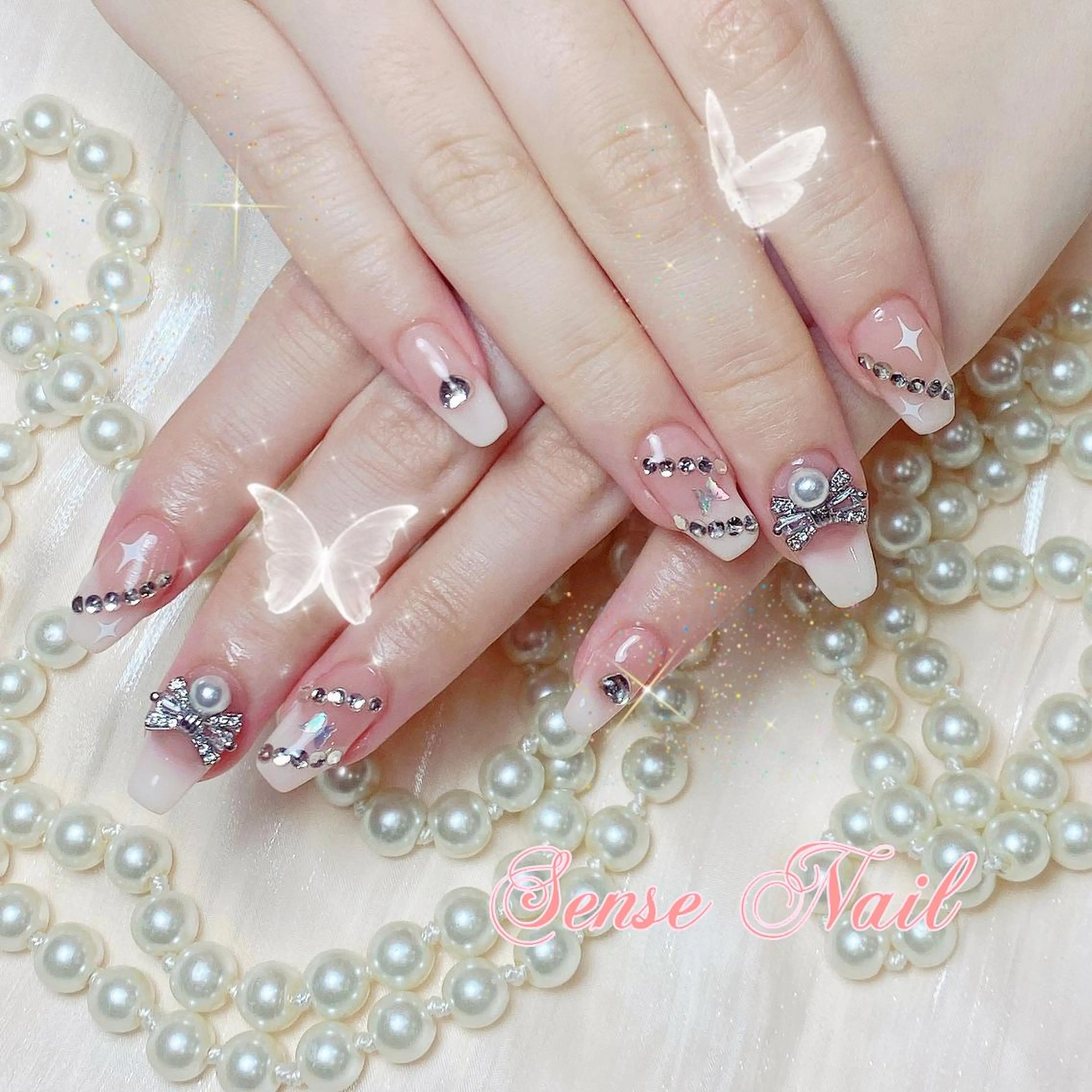 ネイル ハンドネイル ハンドケア Bunny 🐰のネイルデザイン