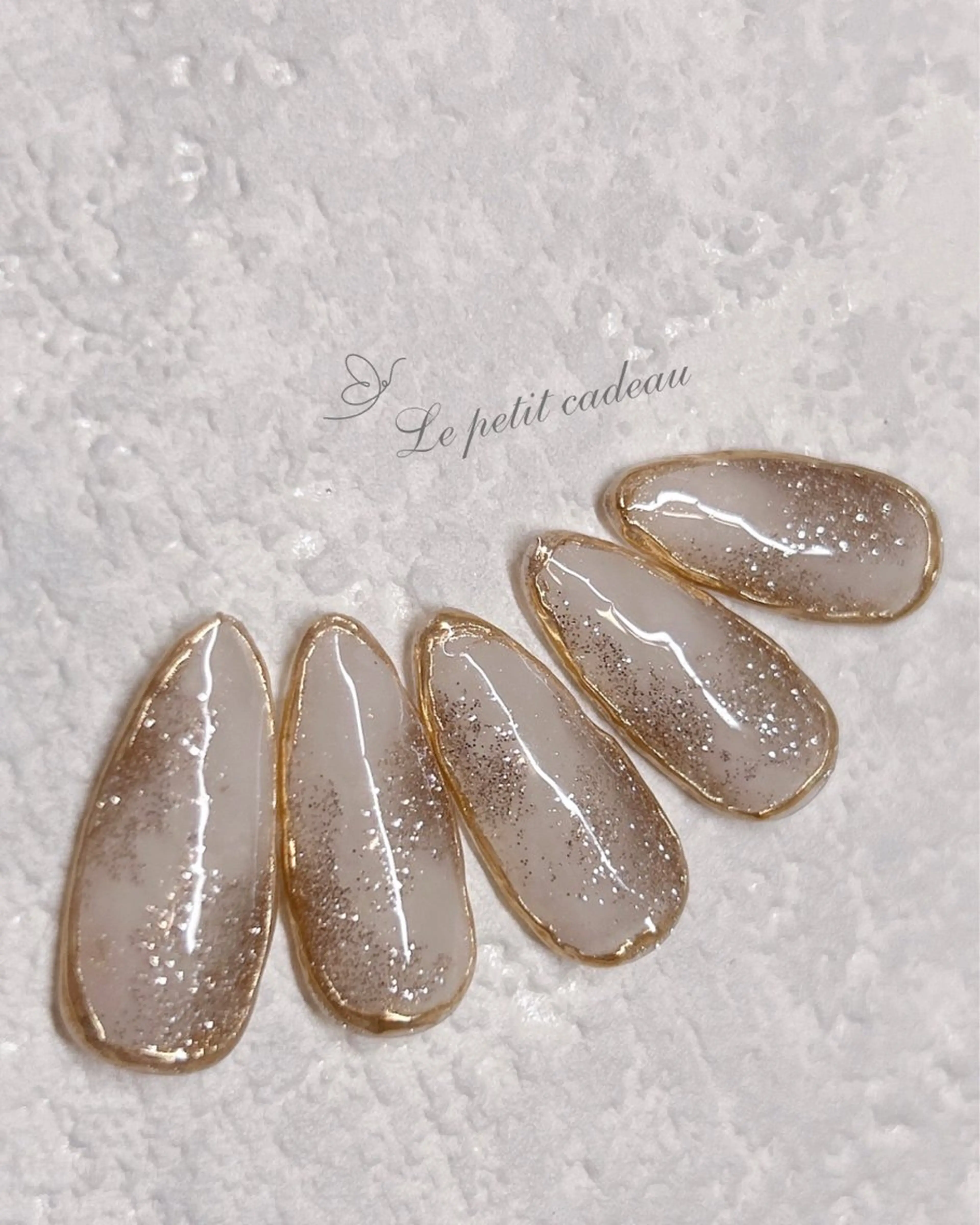 ネイル ミラーネイル ハンドネイル 栗山 カンナのネイルデザイン