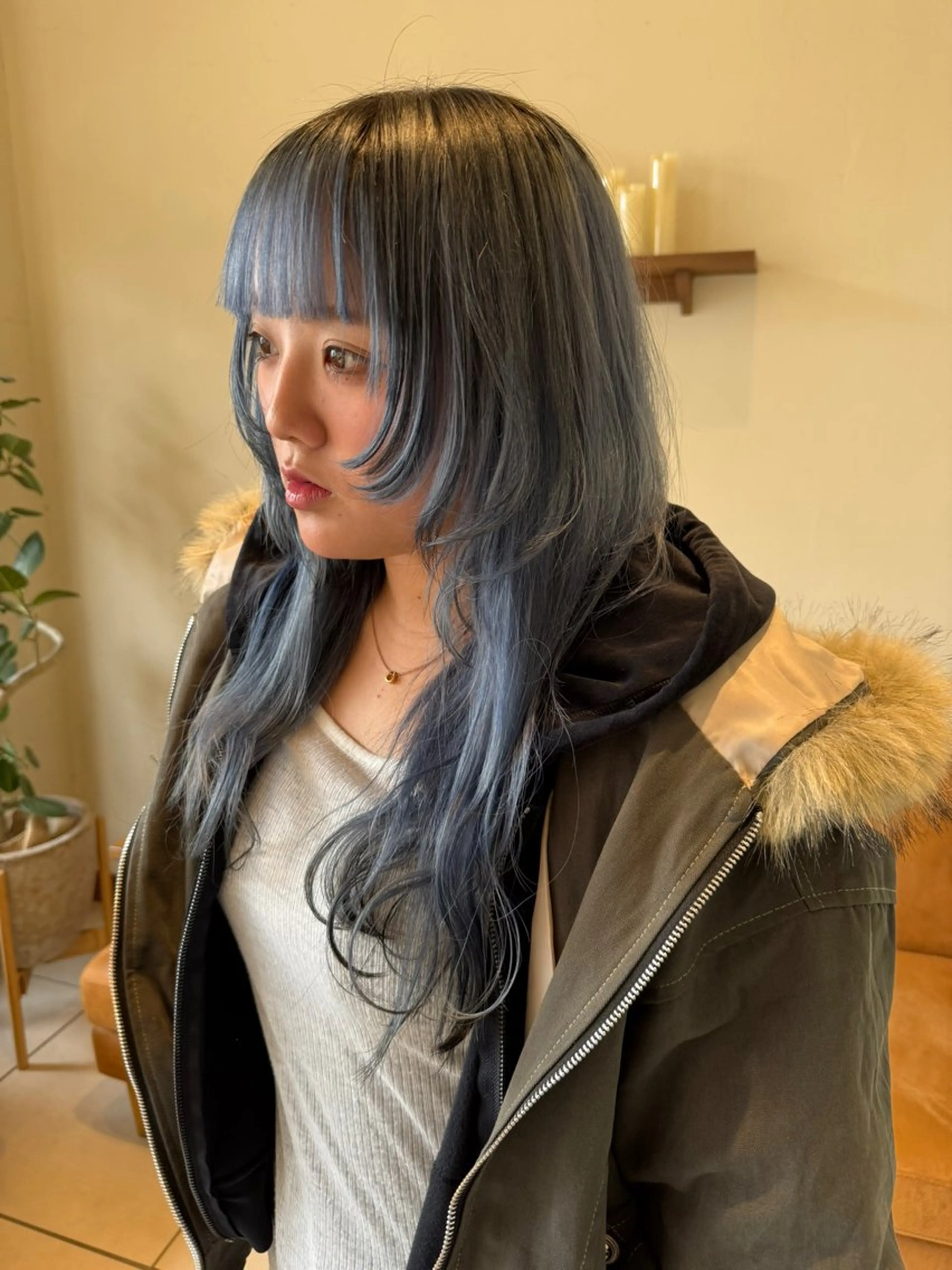 セミロング ヘアカラー 中村未夢🤍ブリーチ なしダブルカラー🤍のヘアスタイル