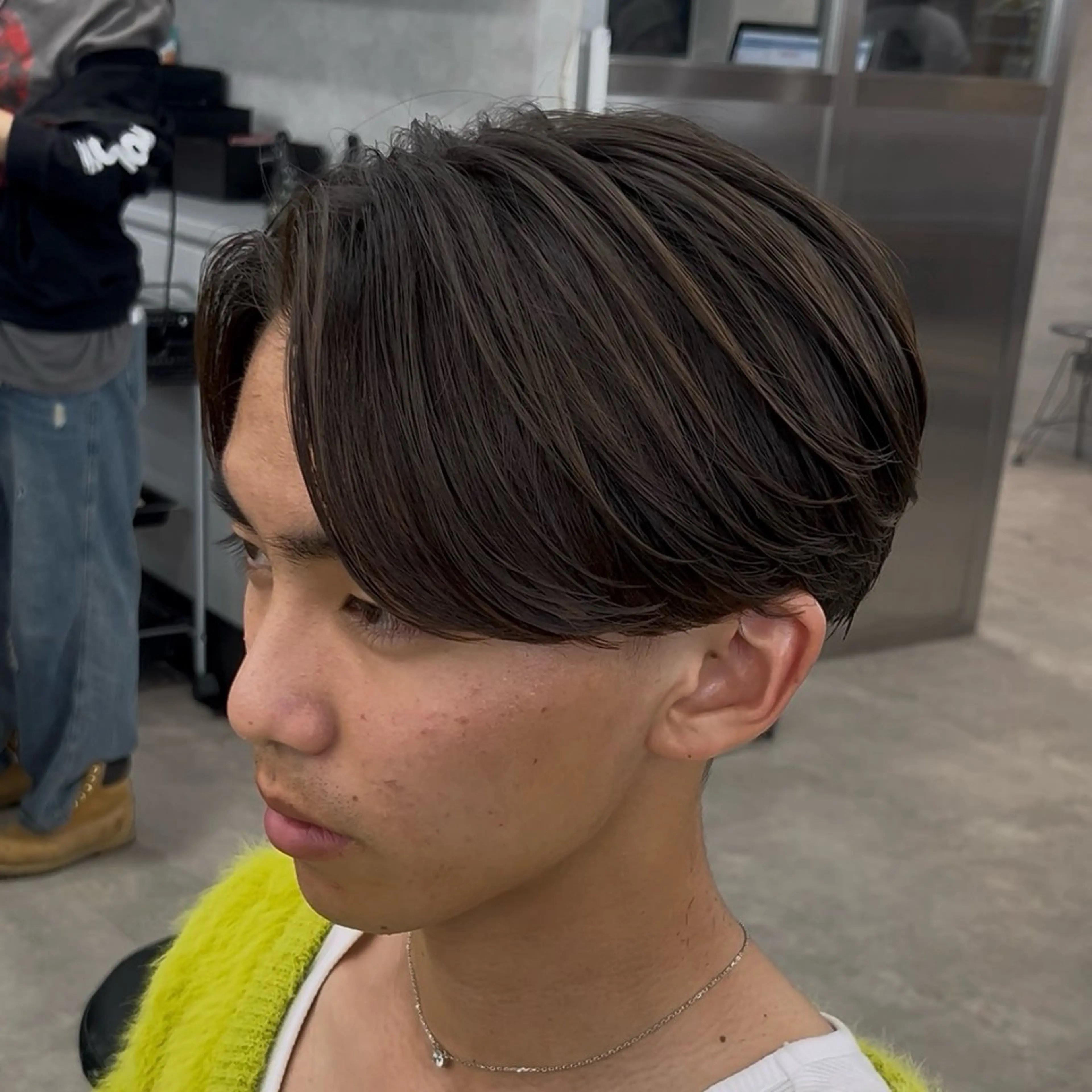 ショート カラー パーマ メンズ カット パーマ センターパート マスターかずまのヘアスタイル