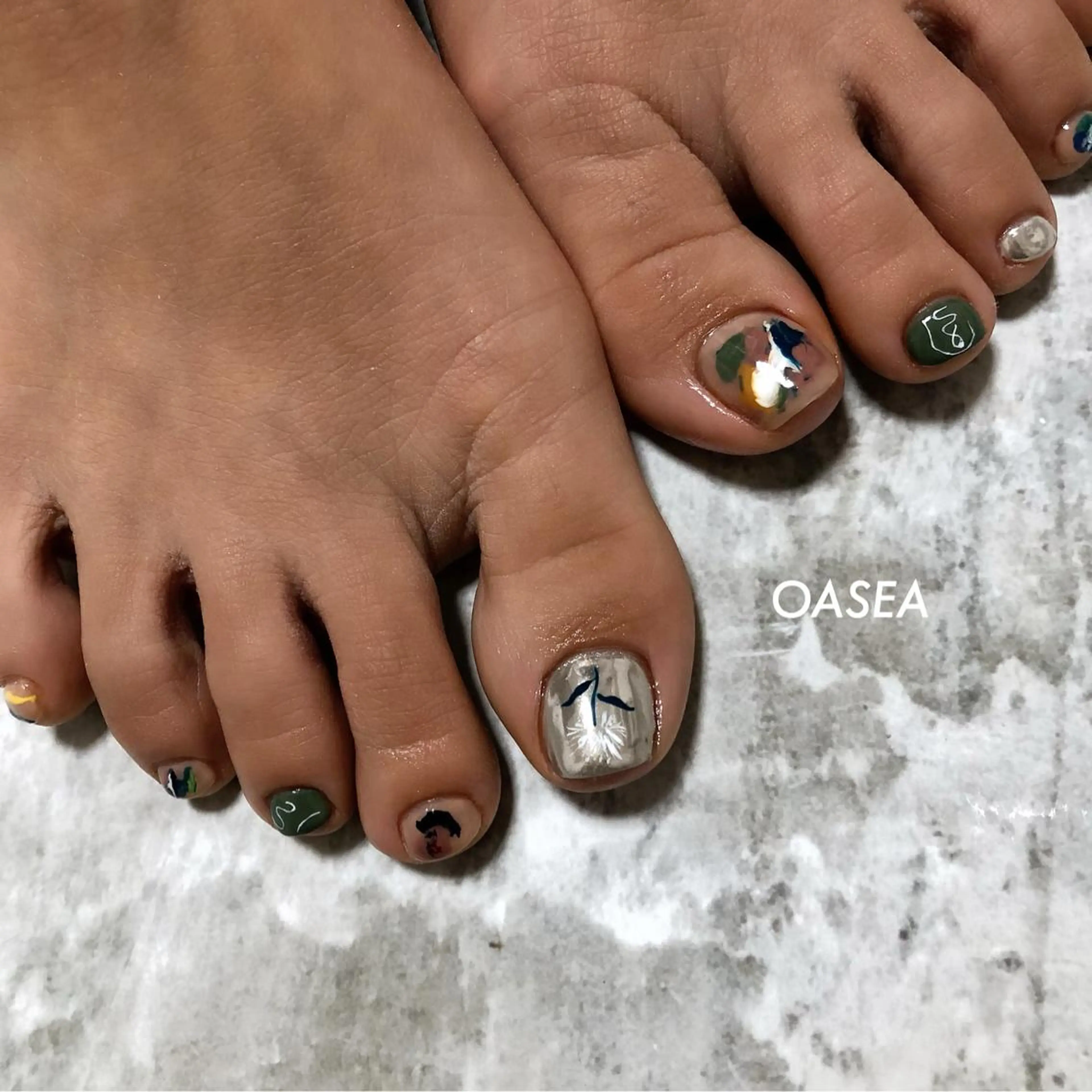 ネイル フットネイル 🌞💜 KAORI 🌴のネイルデザイン