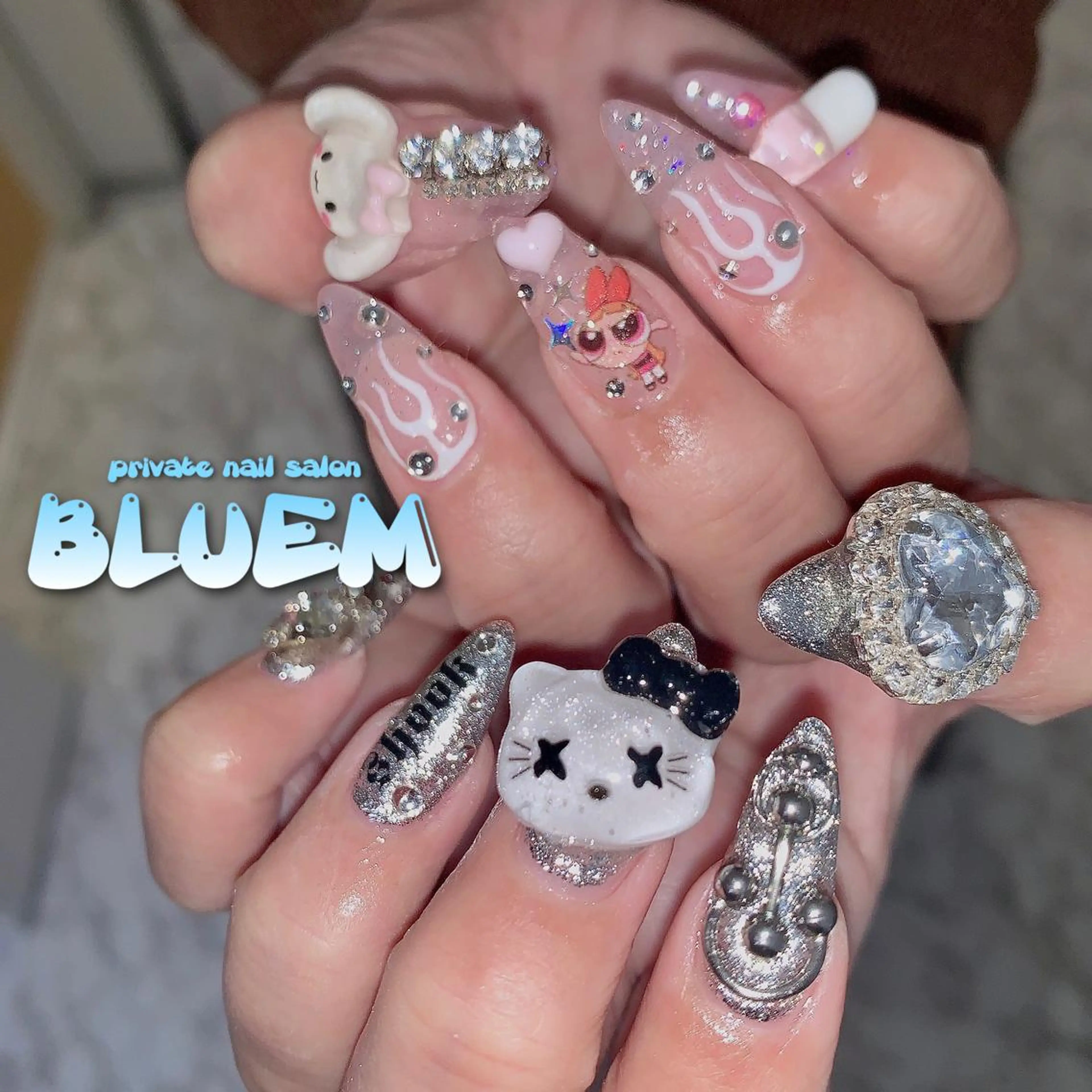 ネイル ハンドネイル BLUEM なな🐶のネイルデザイン