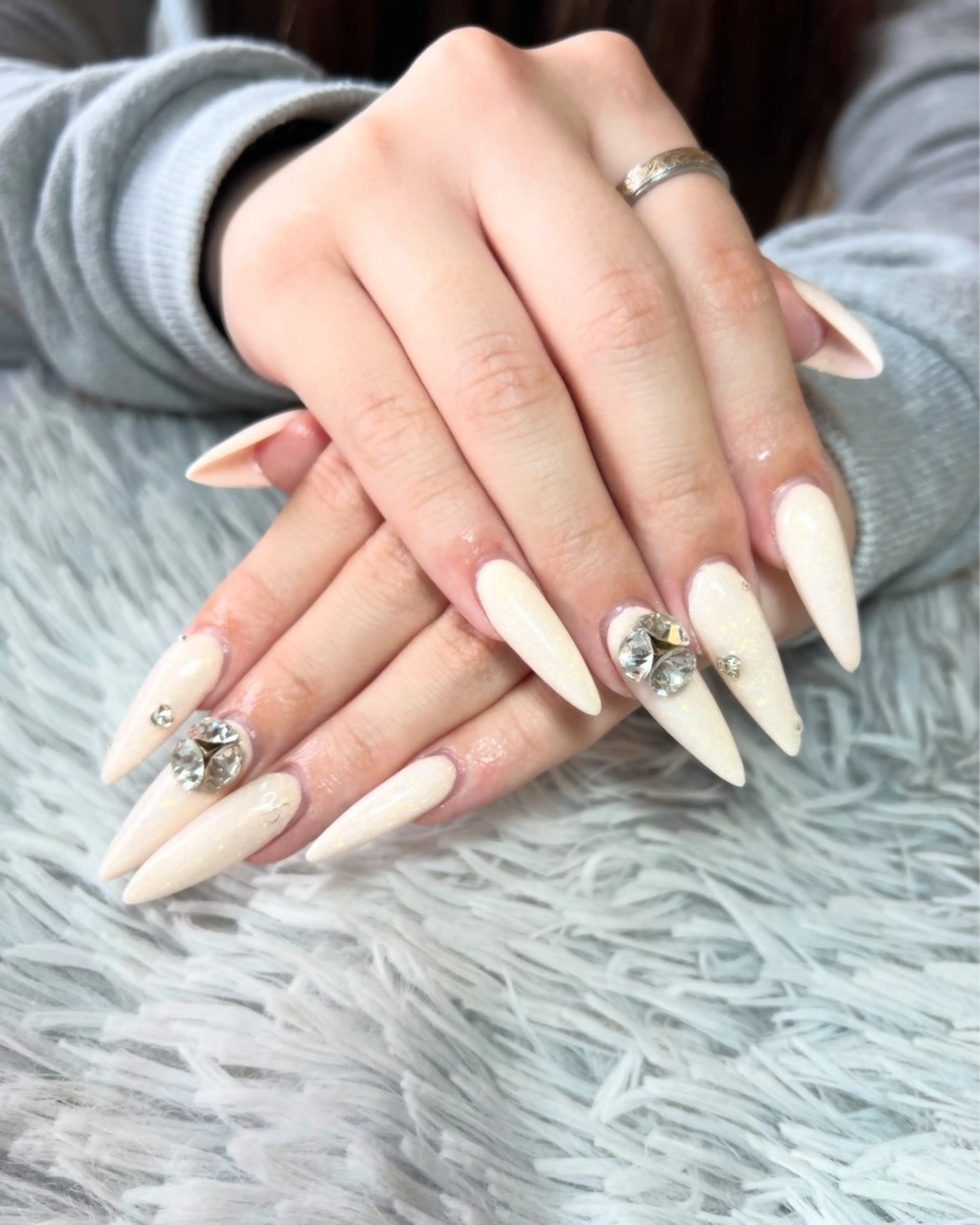 ネイル ラメ(グリッター) シンプルネイル ハンドネイル シェヌネイル JURAのネイルデザイン