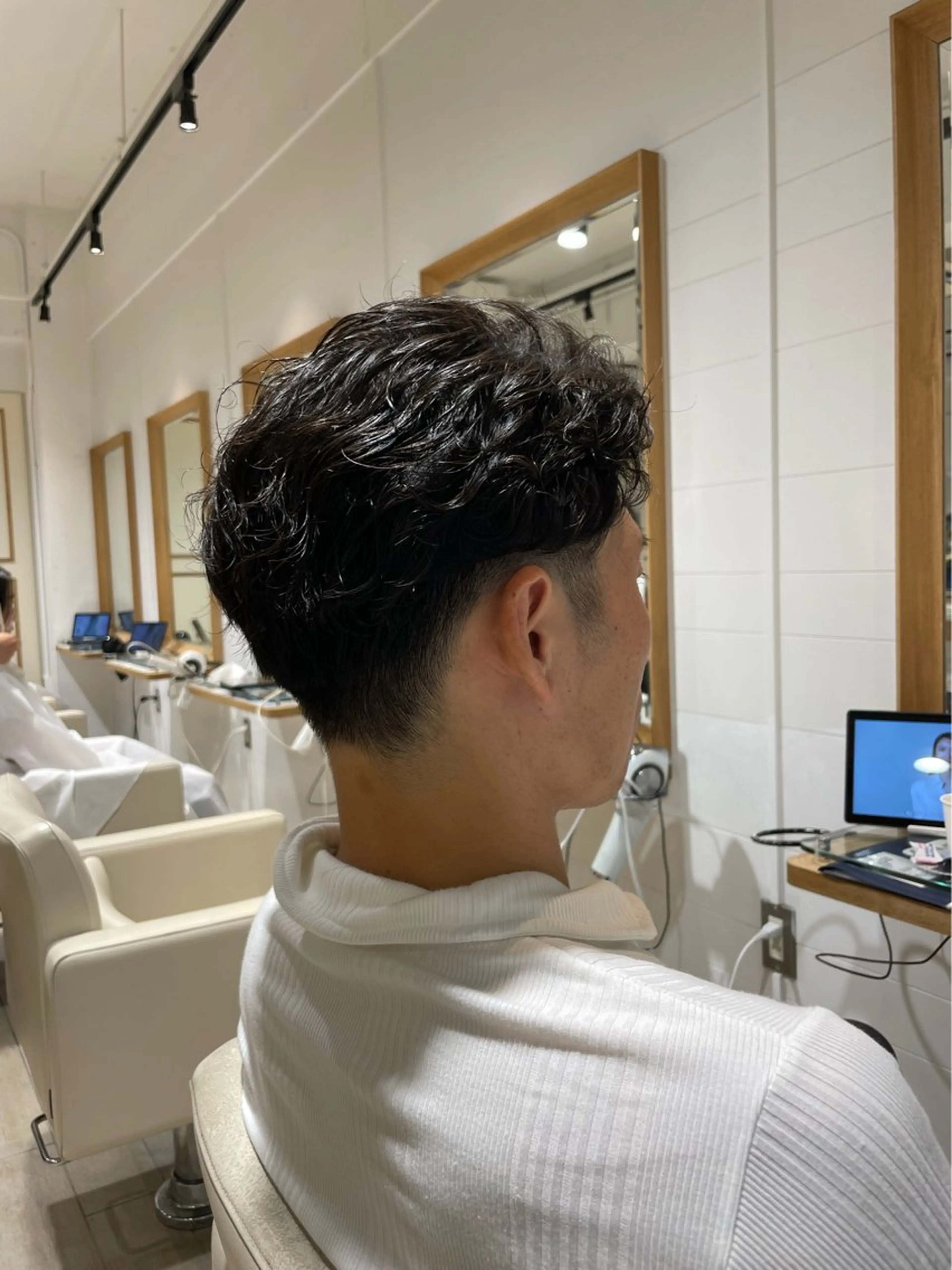 メンズ カット 🐝メンズハイライト …Rioのヘアスタイル