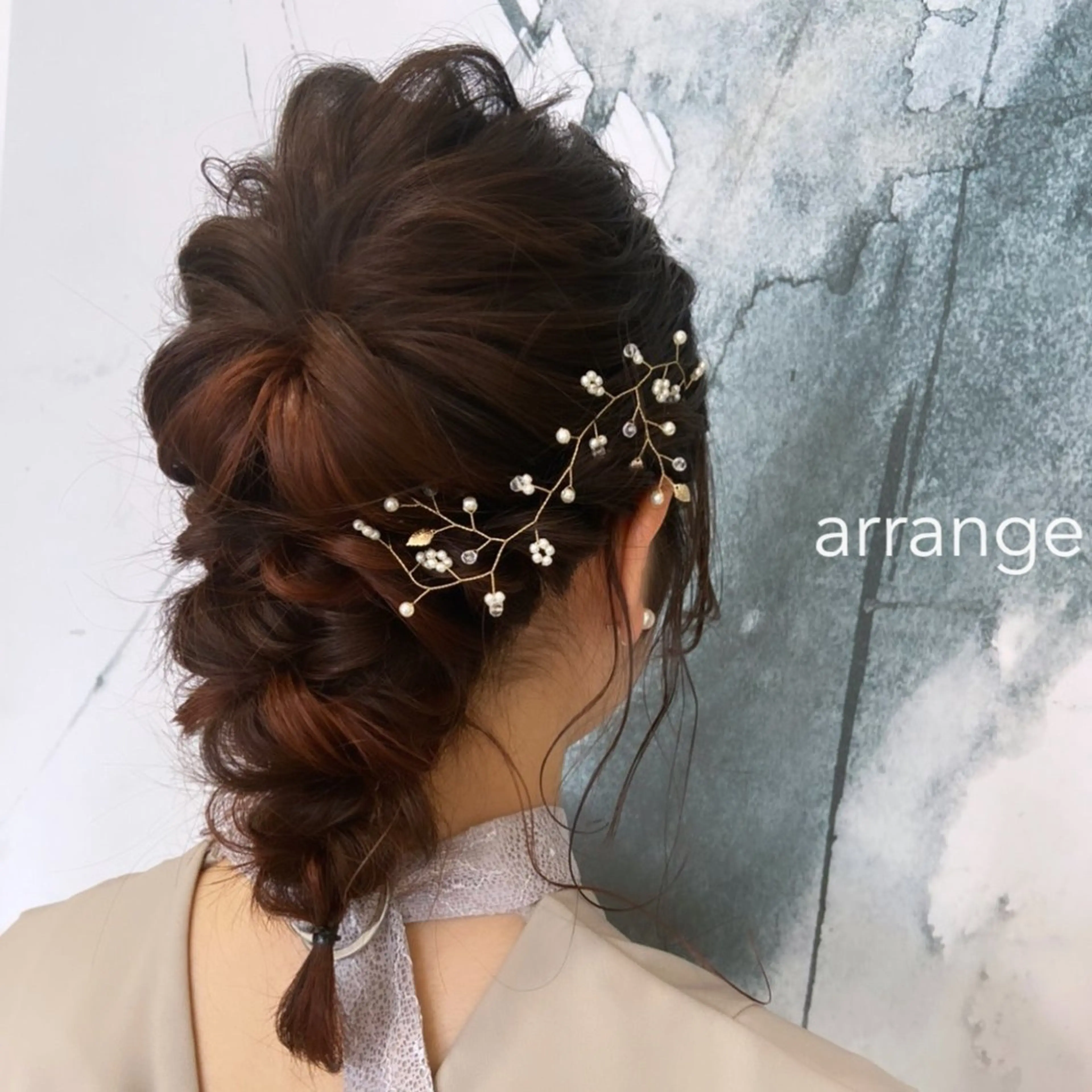 ヘアアレンジ 結婚式・ブライダル カジュアルを女っぽく 𝗮𝘆𝗮𝗰𝗼のヘアスタイル