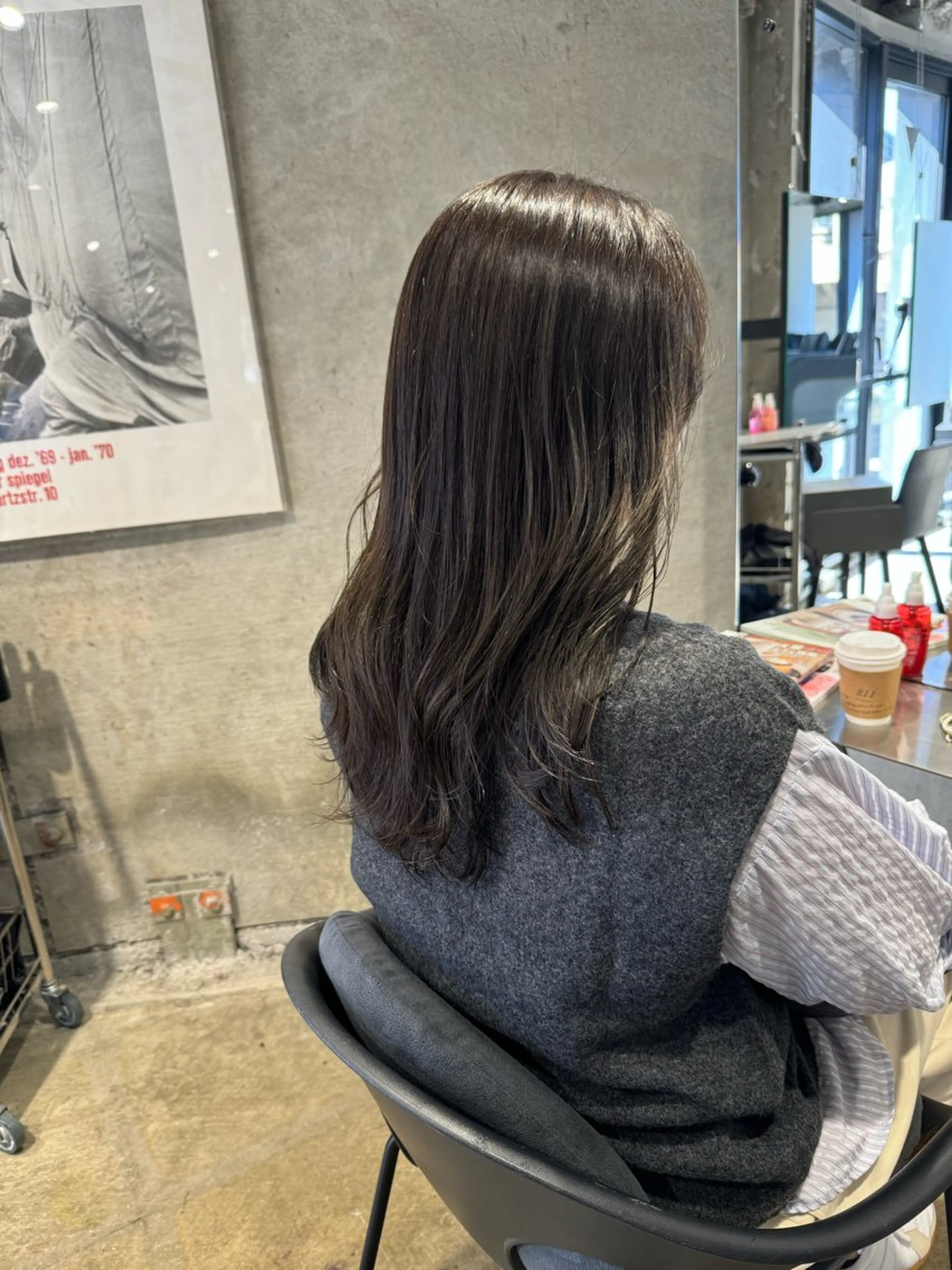 カラー ベージュカラー オリーブベージュ カット ヘアカラー トリートメント 大迫 江梨のヘアスタイル