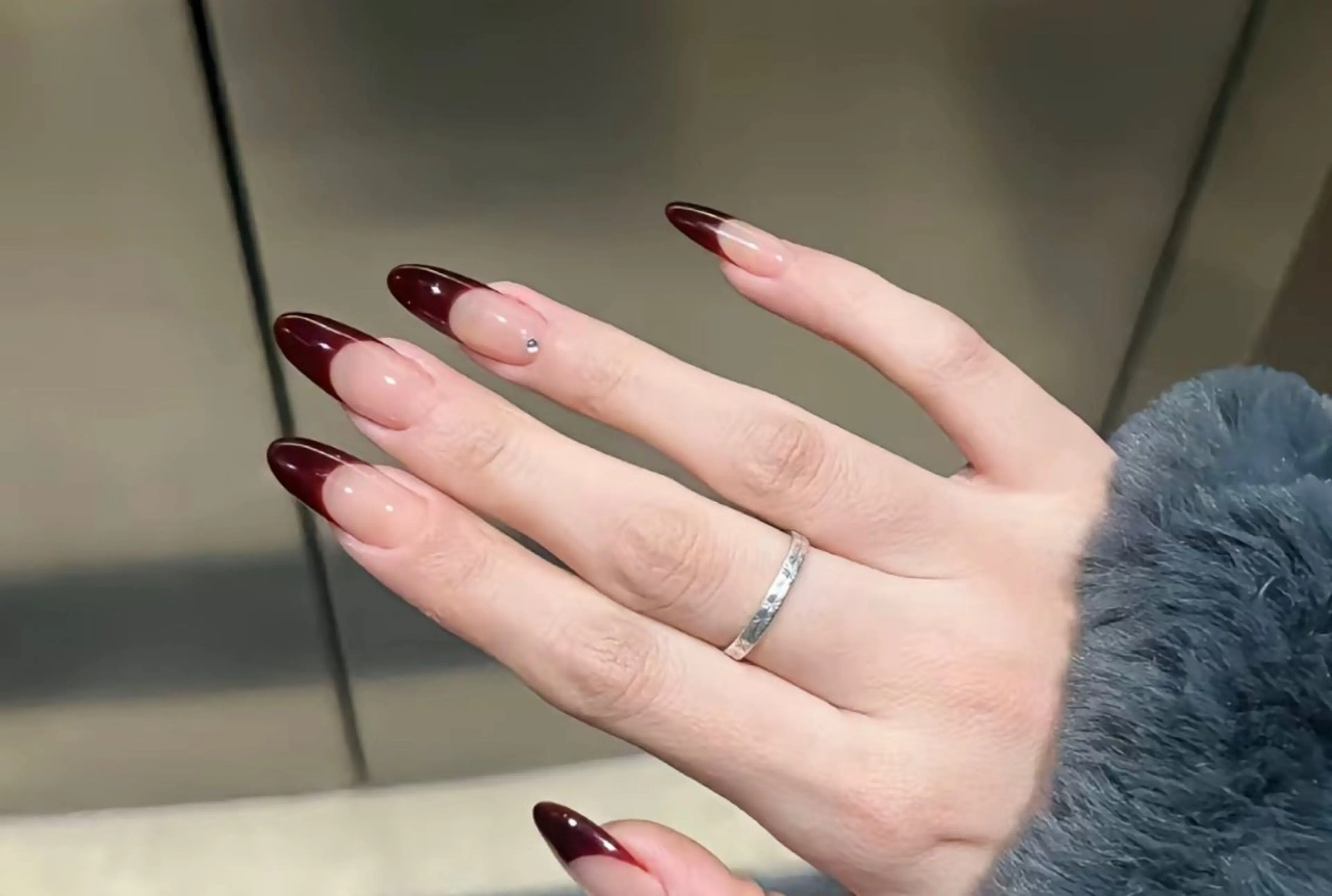 【Hand☆ソフトジェルオフ無料】美フォルム♪カラーフレンチネイル¥6680の写真