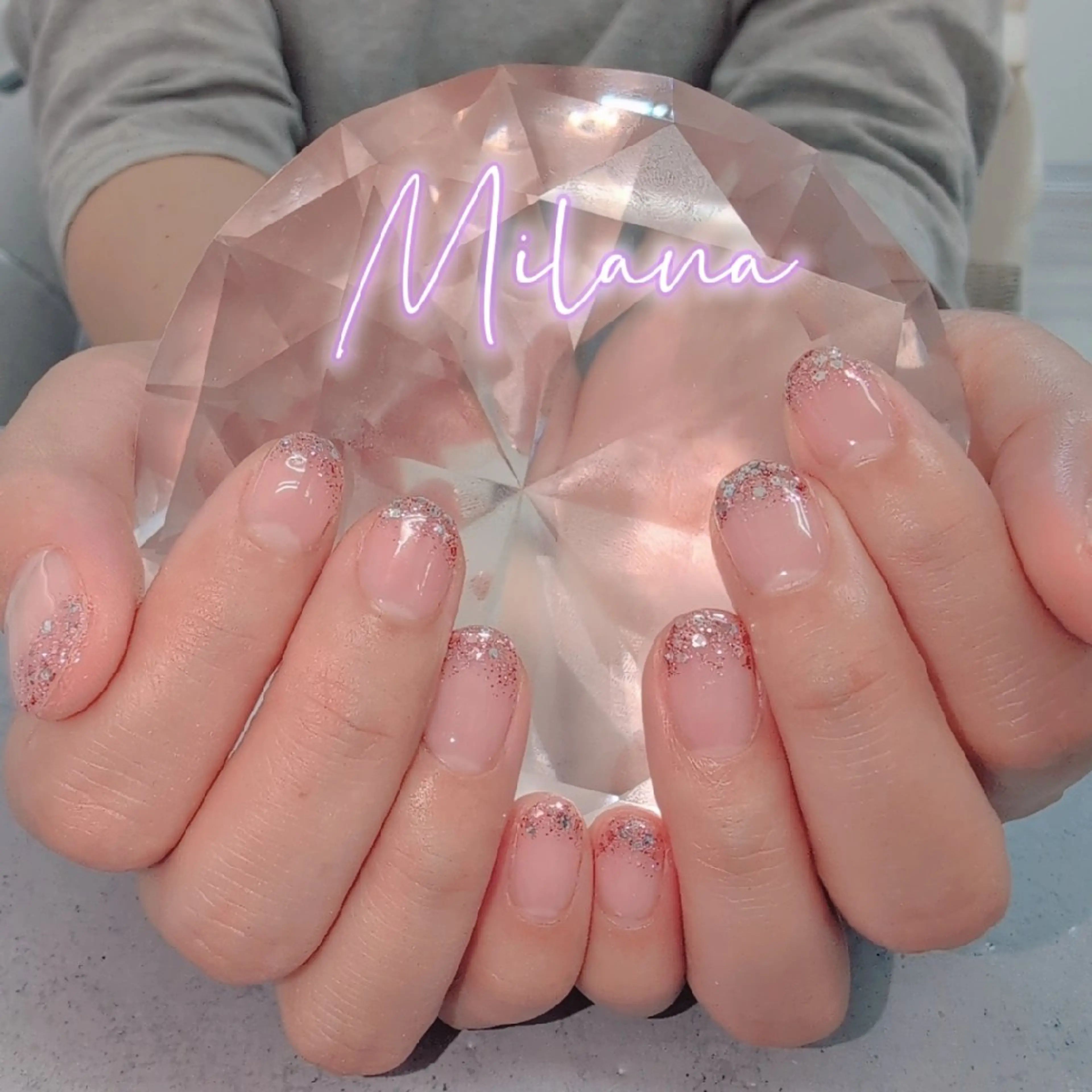 ネイル グラデーション ラメ(グリッター) ラメグラデーション ハンドネイル Milana 川瀬のネイルデザイン