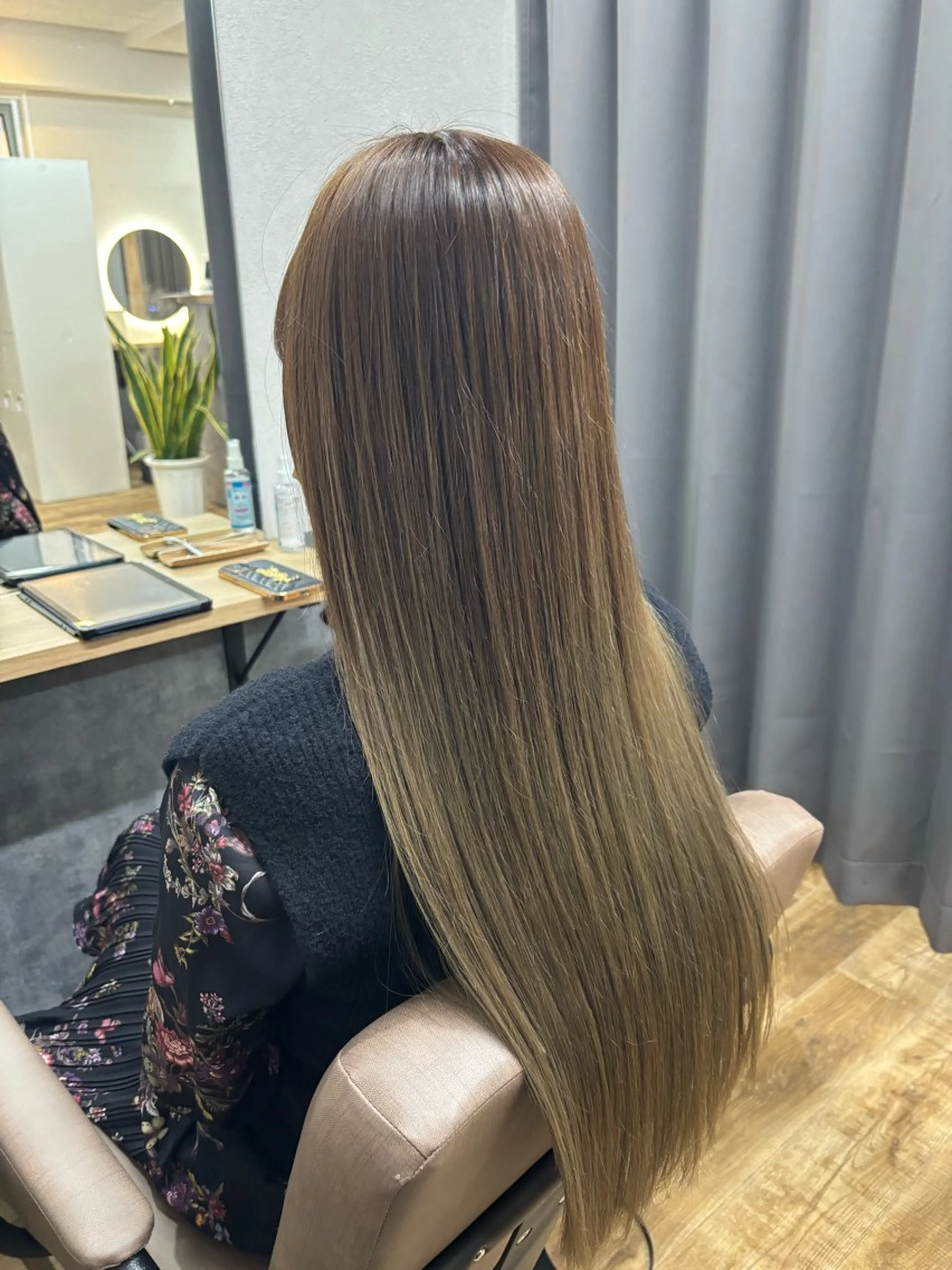 カット+カラー+ケアプロ超音波髪質改善の写真