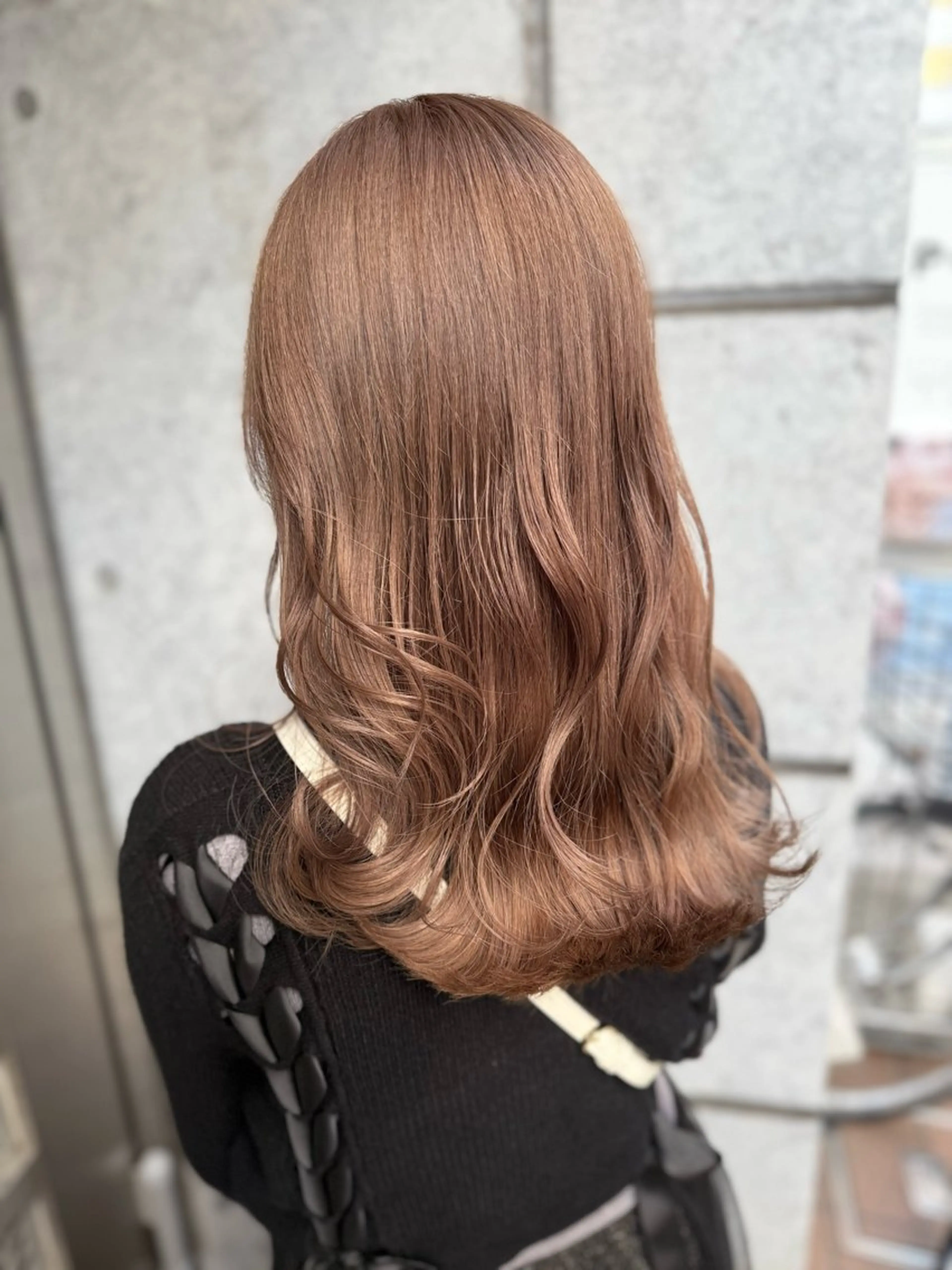 ミディアム カラー ヘアアレンジ ベージュカラー ブリーチ ミルクティーベージュ カット ヘアカラー トリートメント 👑指名率No.1 👑坂口飛翔のヘアスタイル