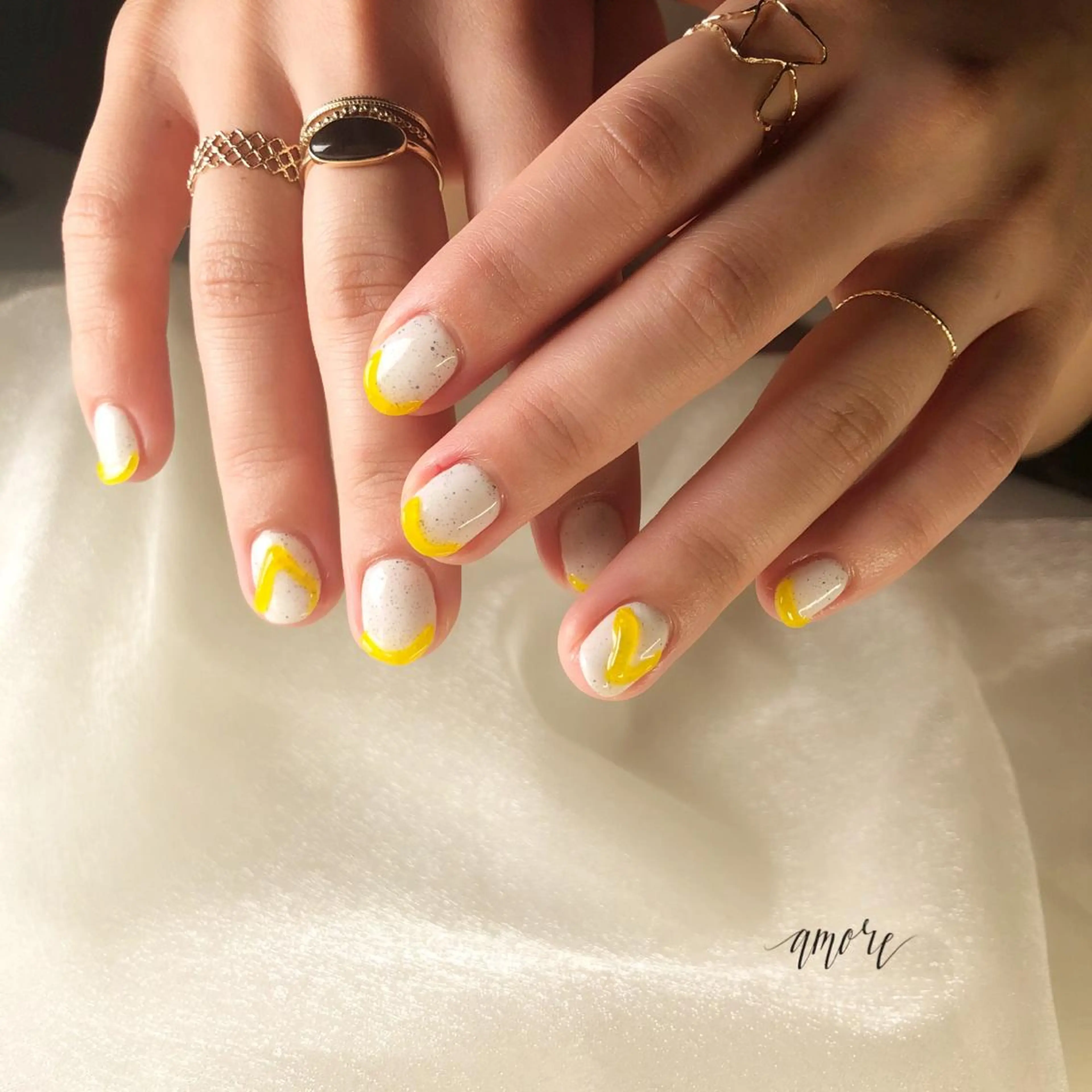 ネイル ジェルネイル 氷ネイル・うるうるネイル マグネットネイル ミラーネイル ニュアンスネイル You kyehwaのネイルデザイン