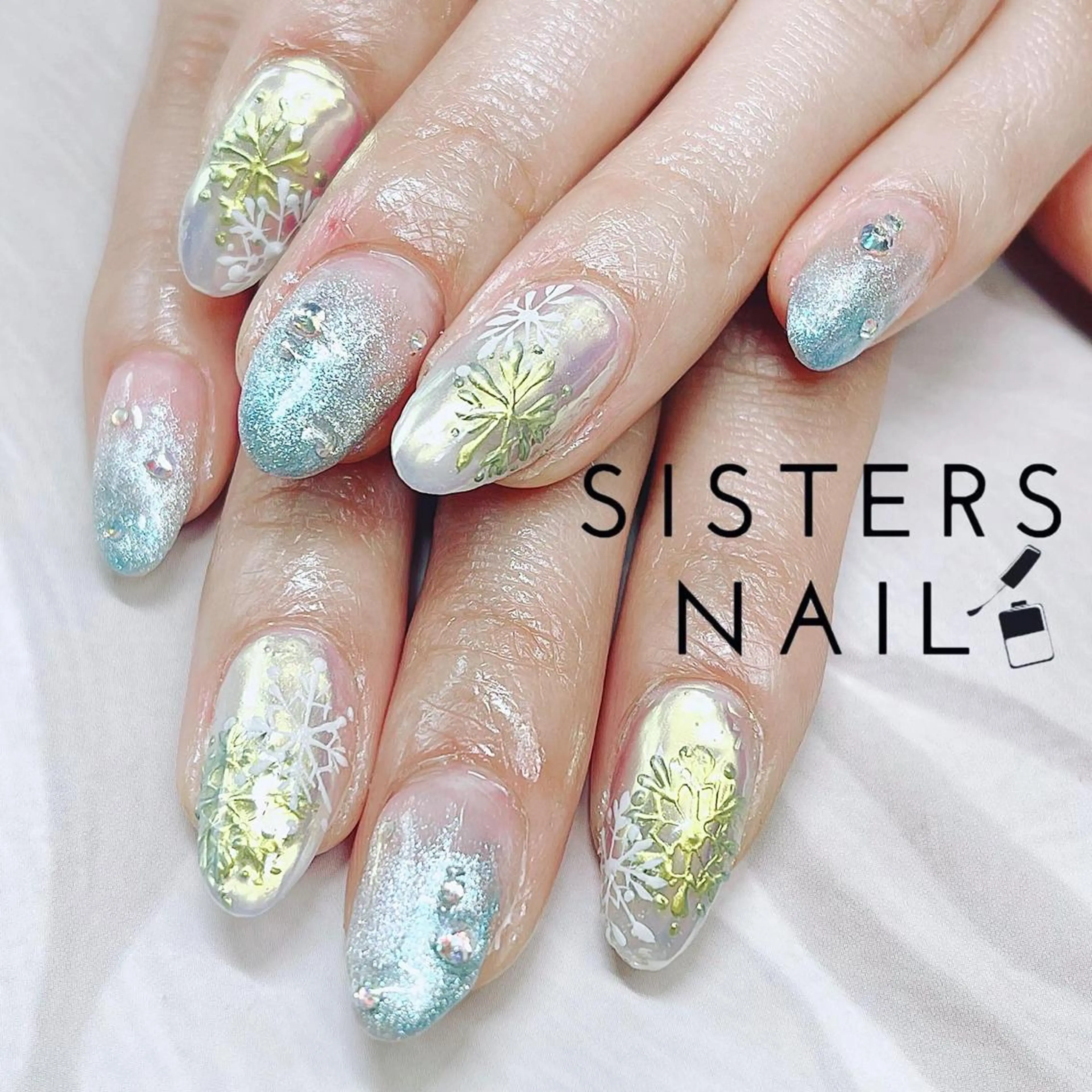 ネイル アートネイル オーロラネイル グラデーション マグネットネイル 冬ネイル ハンドネイル ハンドケア sisters nail.fのネイルデザイン