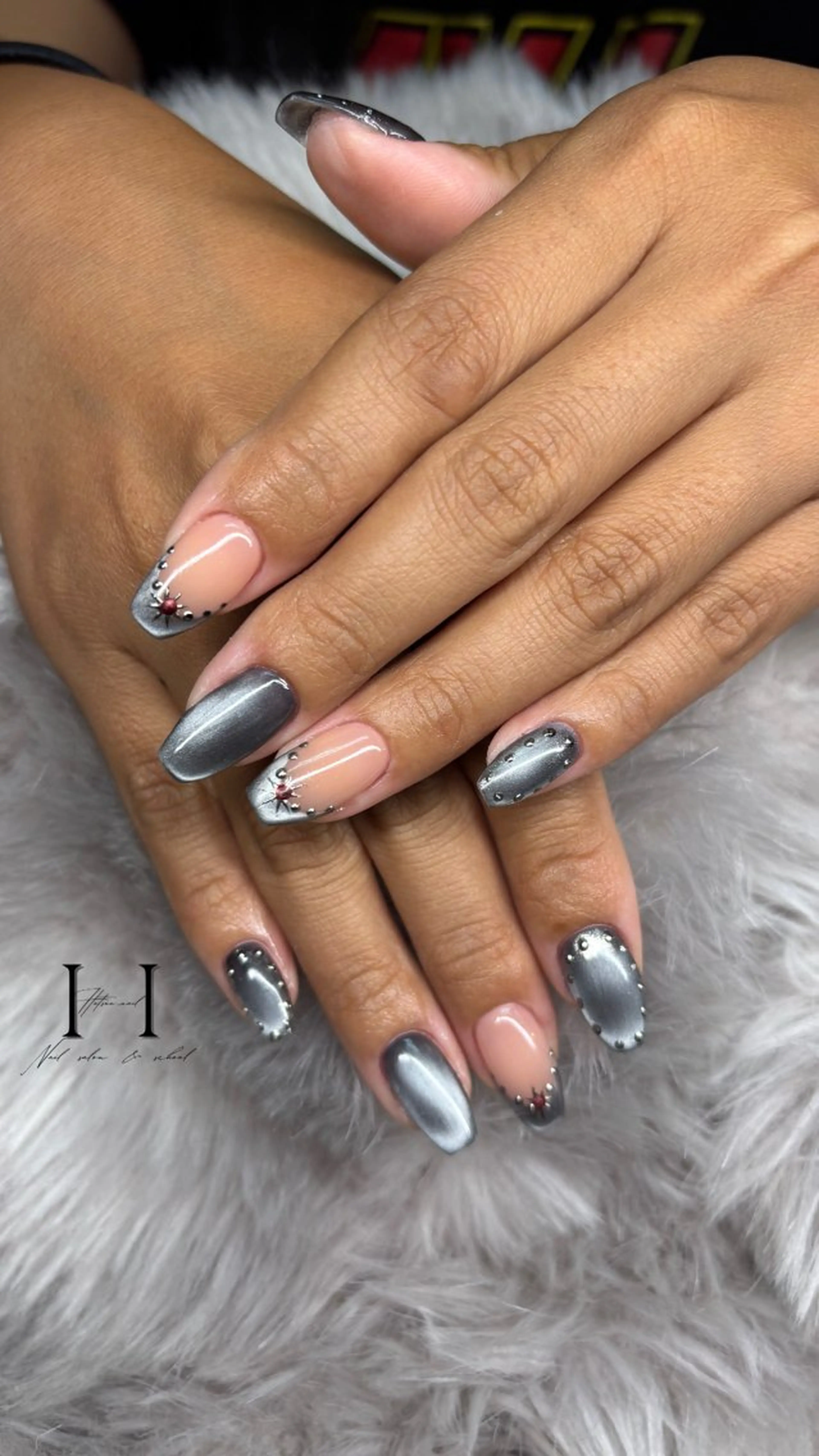 ネイル マグネットネイル ミラーネイル HatsuuNail salonアリスのネイルデザイン