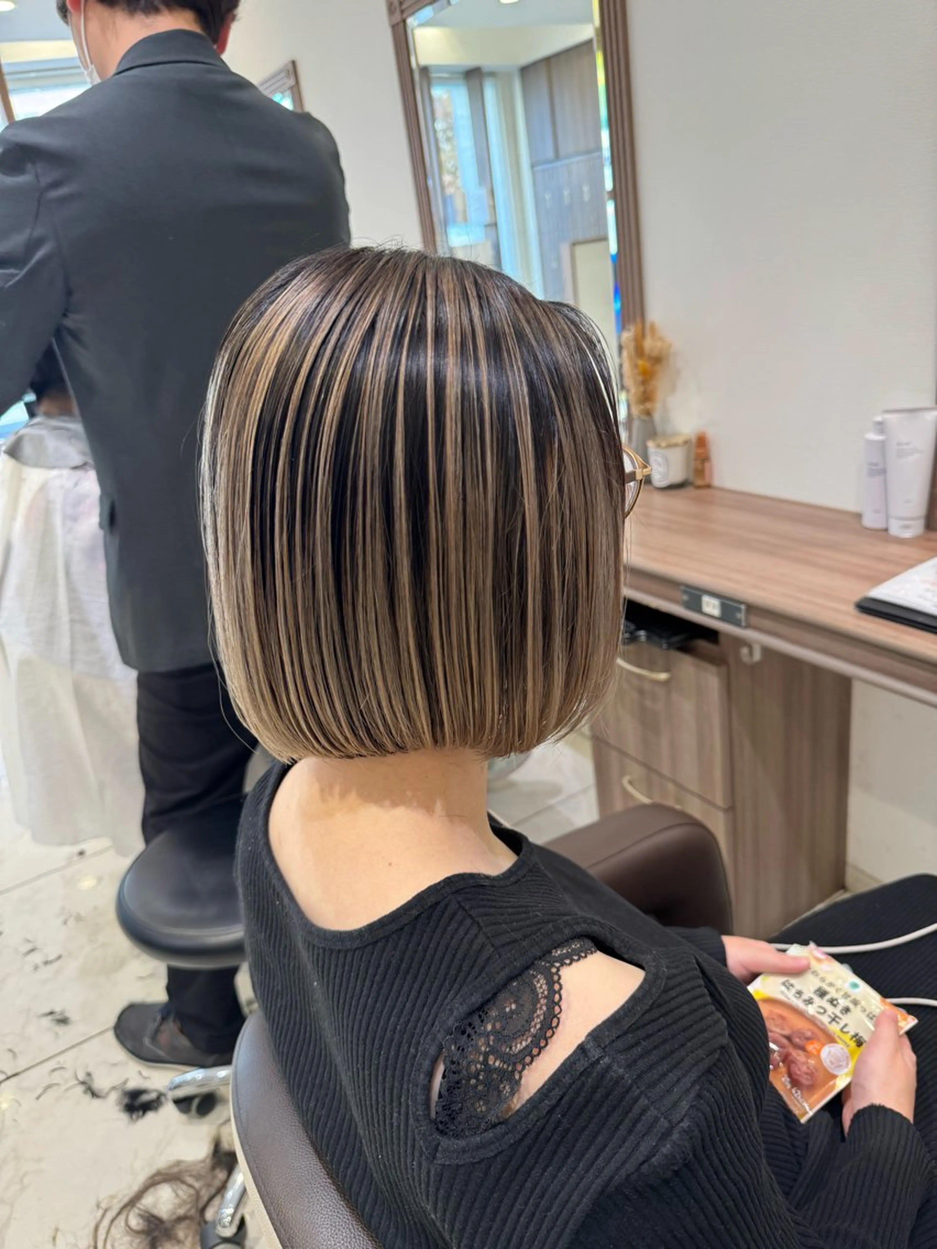 ミディアム カラー ヘアアレンジ カット ヘアカラー トリートメント 菊池 遼/透明感 /韓国レイヤー/艶感のヘアスタイル