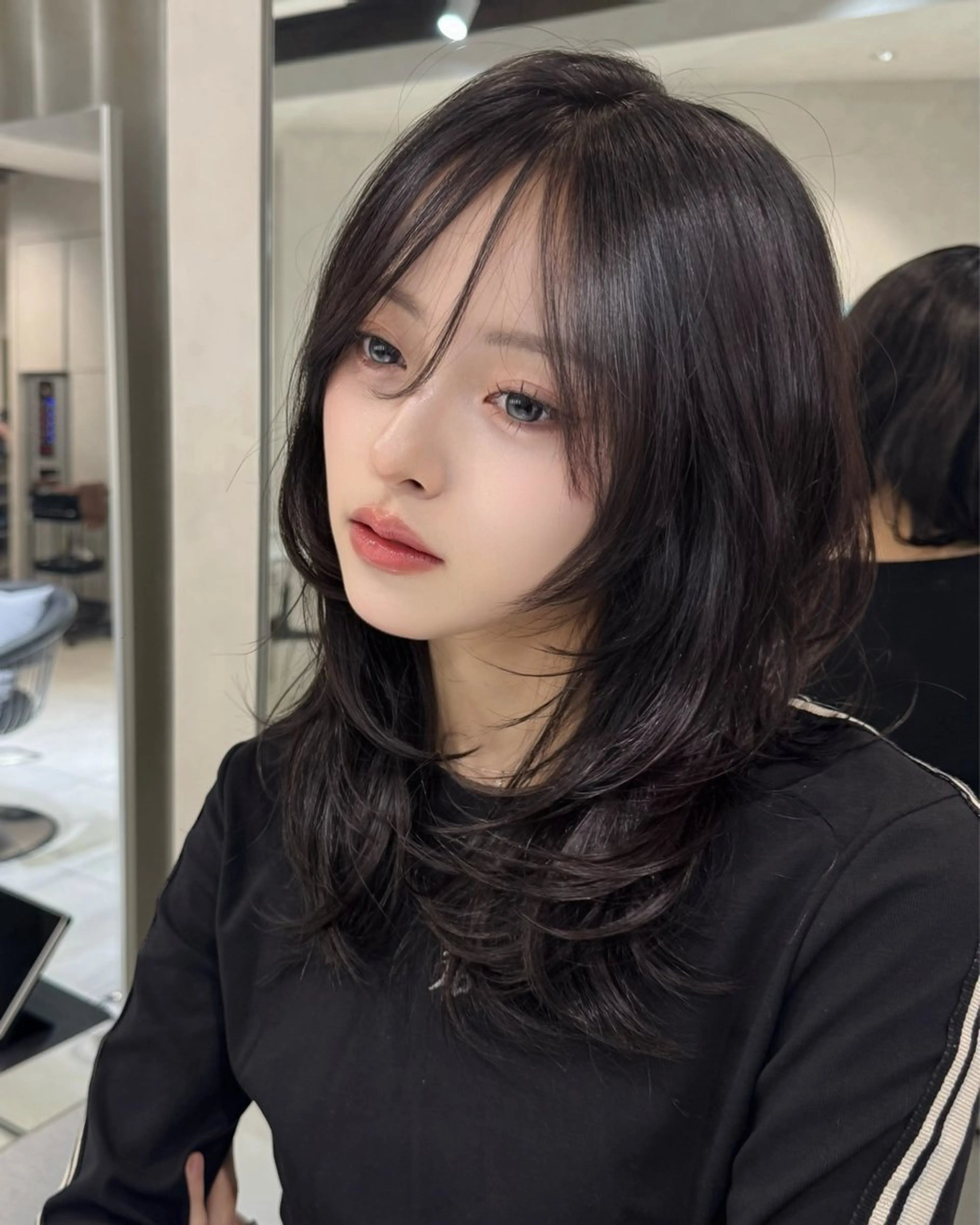 セミロング カラー カット ヘアカラー トリートメント 韓国風ハッシュカット 似合わせレイヤー池袋のヘアスタイル
