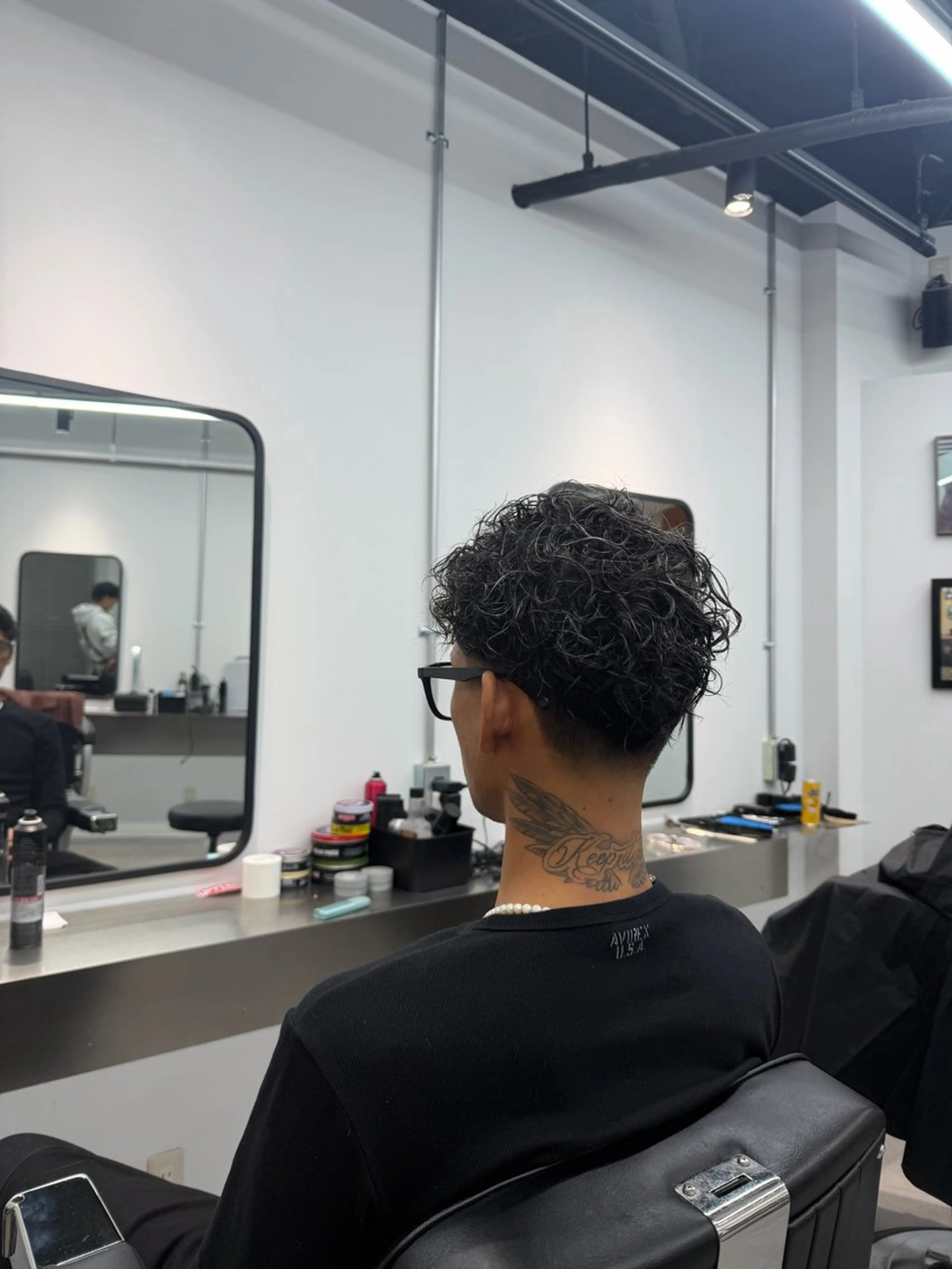 ミディアム カラー メンズ ナカ レオナのヘアスタイル