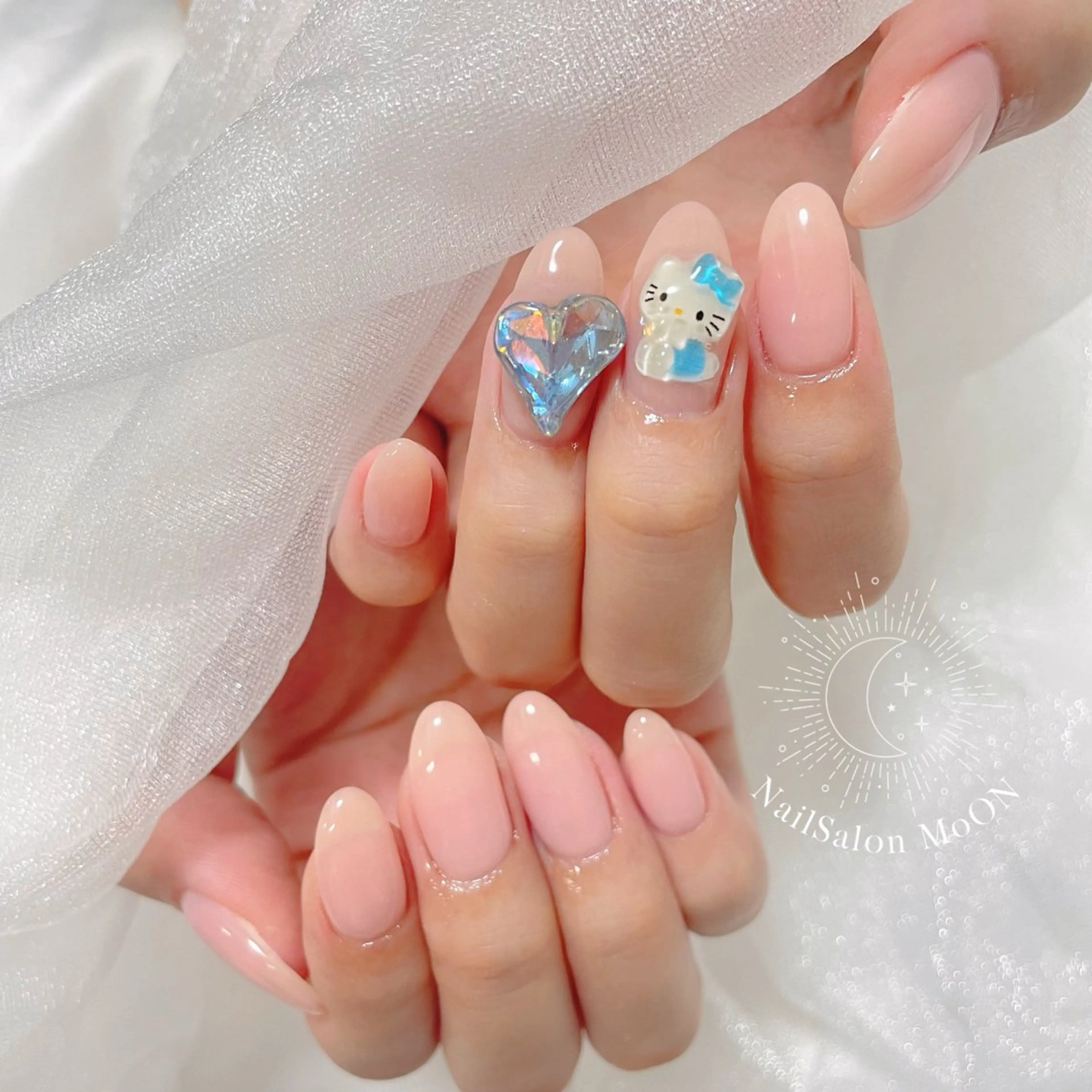 ネイル ハンドネイル ハンドケア MoON...❤︎ MeGuのネイルデザイン