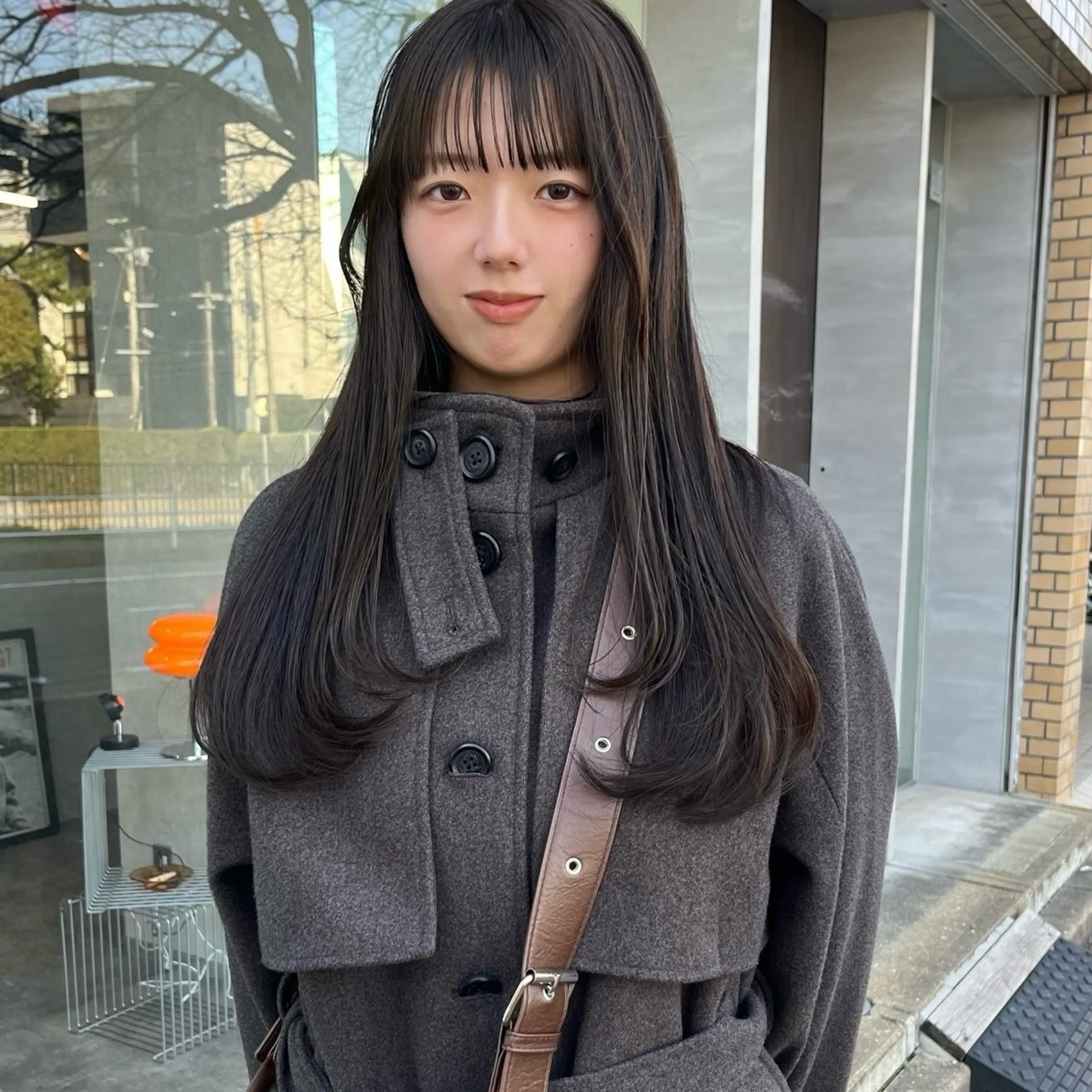 ロング レイヤーカット ローレイヤー カット ヘアカラー トリートメント yuumi/大濠🪷 顔周り/ハイトーンのヘアスタイル