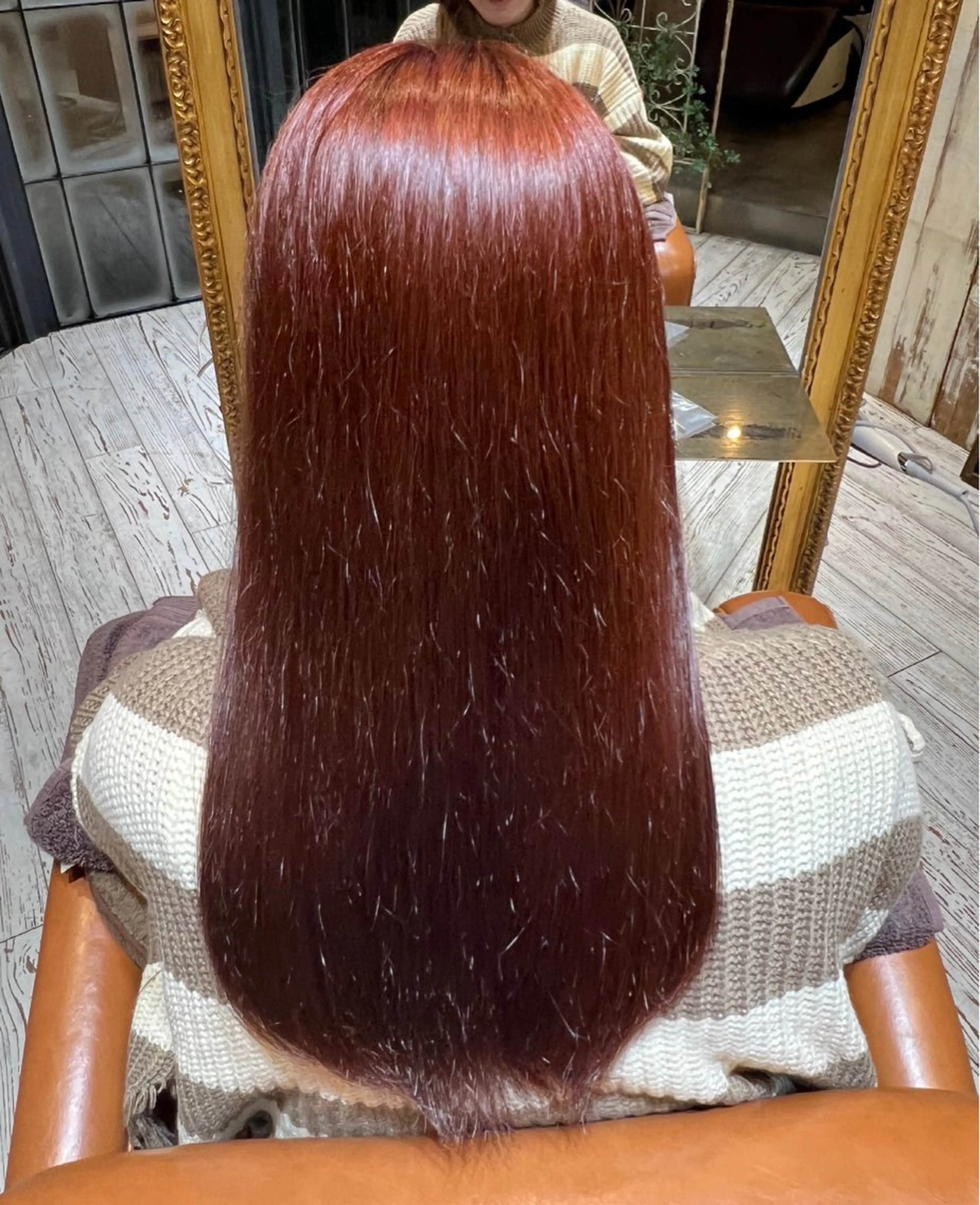 セミロング カラー 稲吉 優奈のヘアスタイル