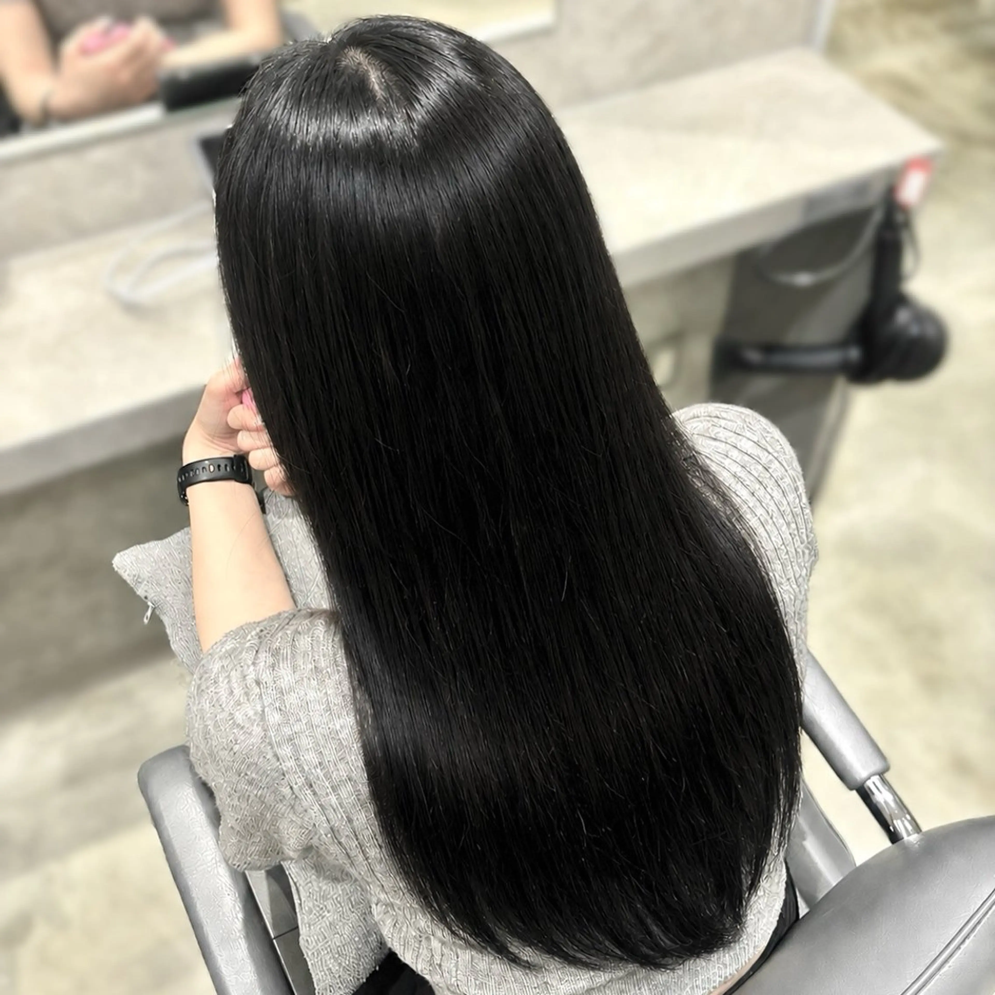 【平日限定✨️】透明感艶カラー🩶の写真