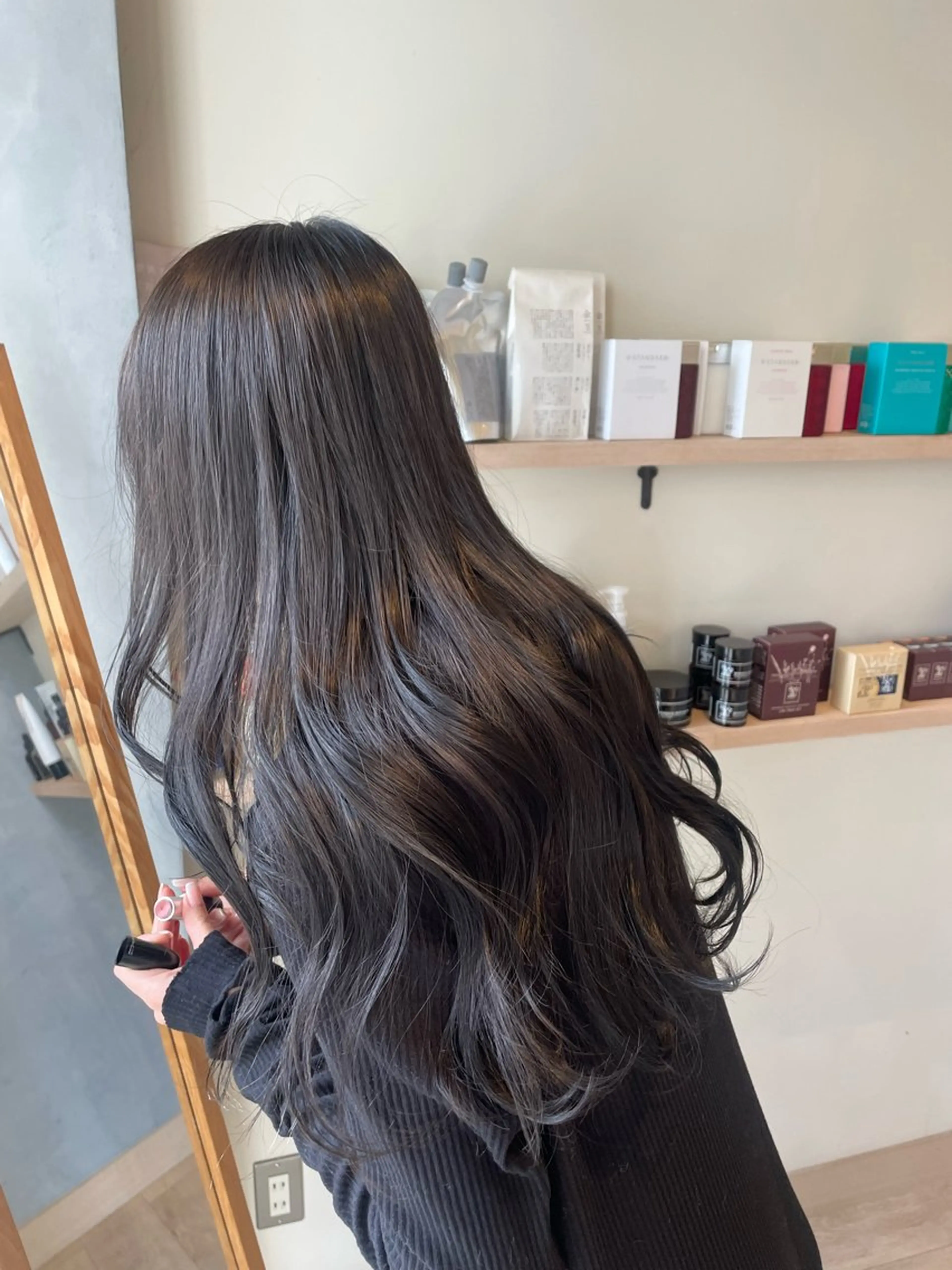 ロング ヘアカラー トリートメント アイナ ROCCOのヘアスタイル