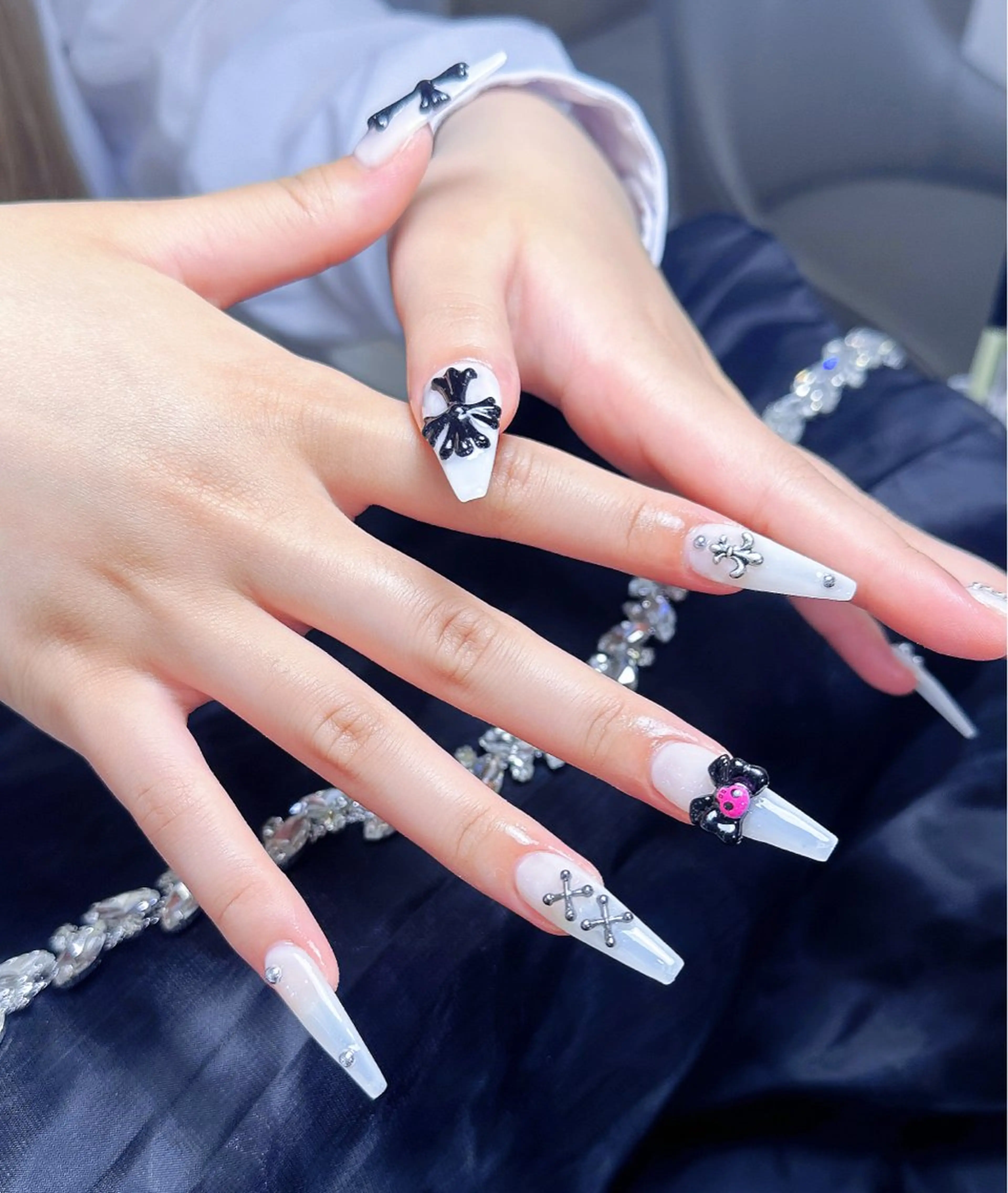 ネイル キラキラネイル マグネットネイル ぷっくりネイル 春ネイル ワンホンネイル ハンドネイル Candy Nailのネイルデザイン