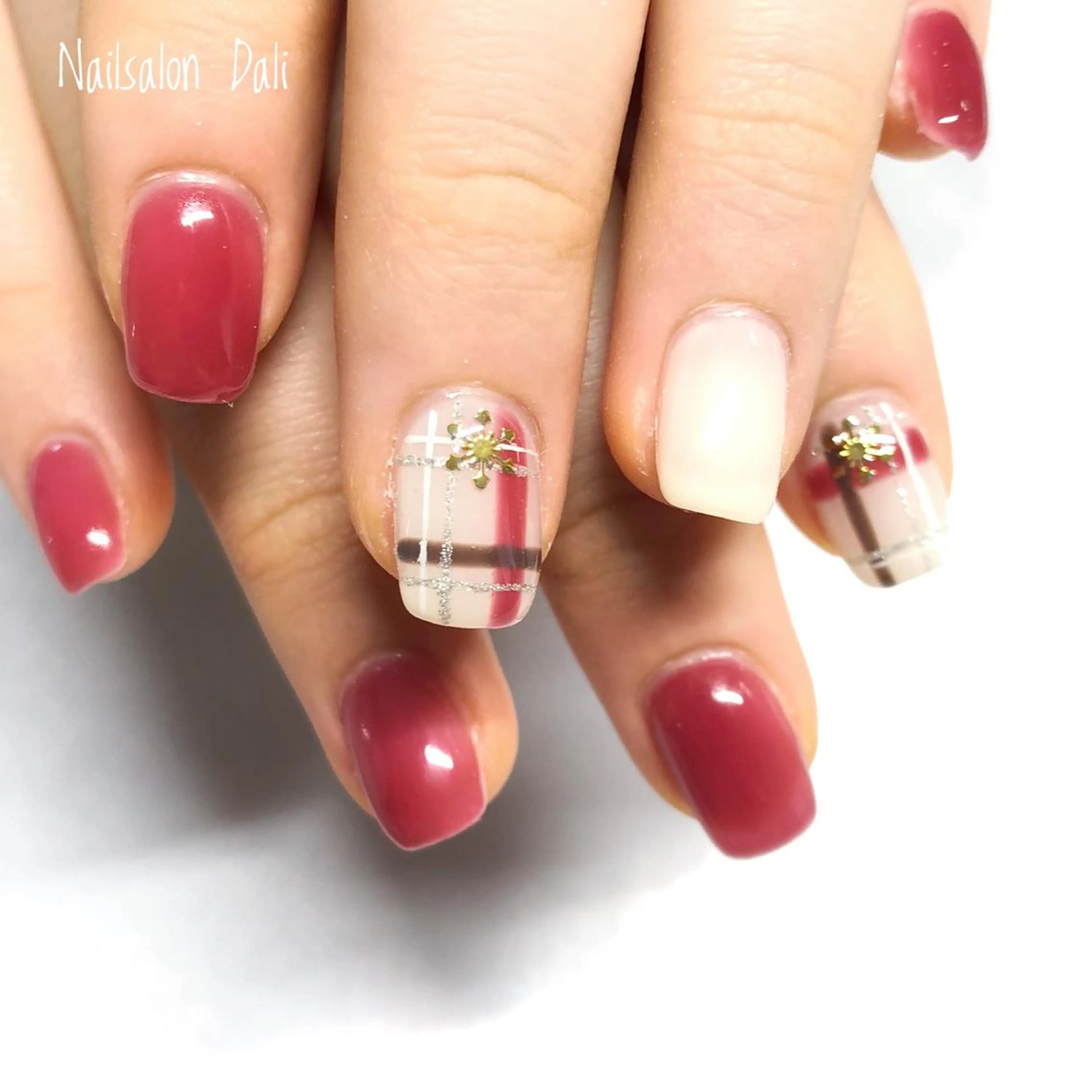 ネイル Nailsalon Daliのネイルデザイン