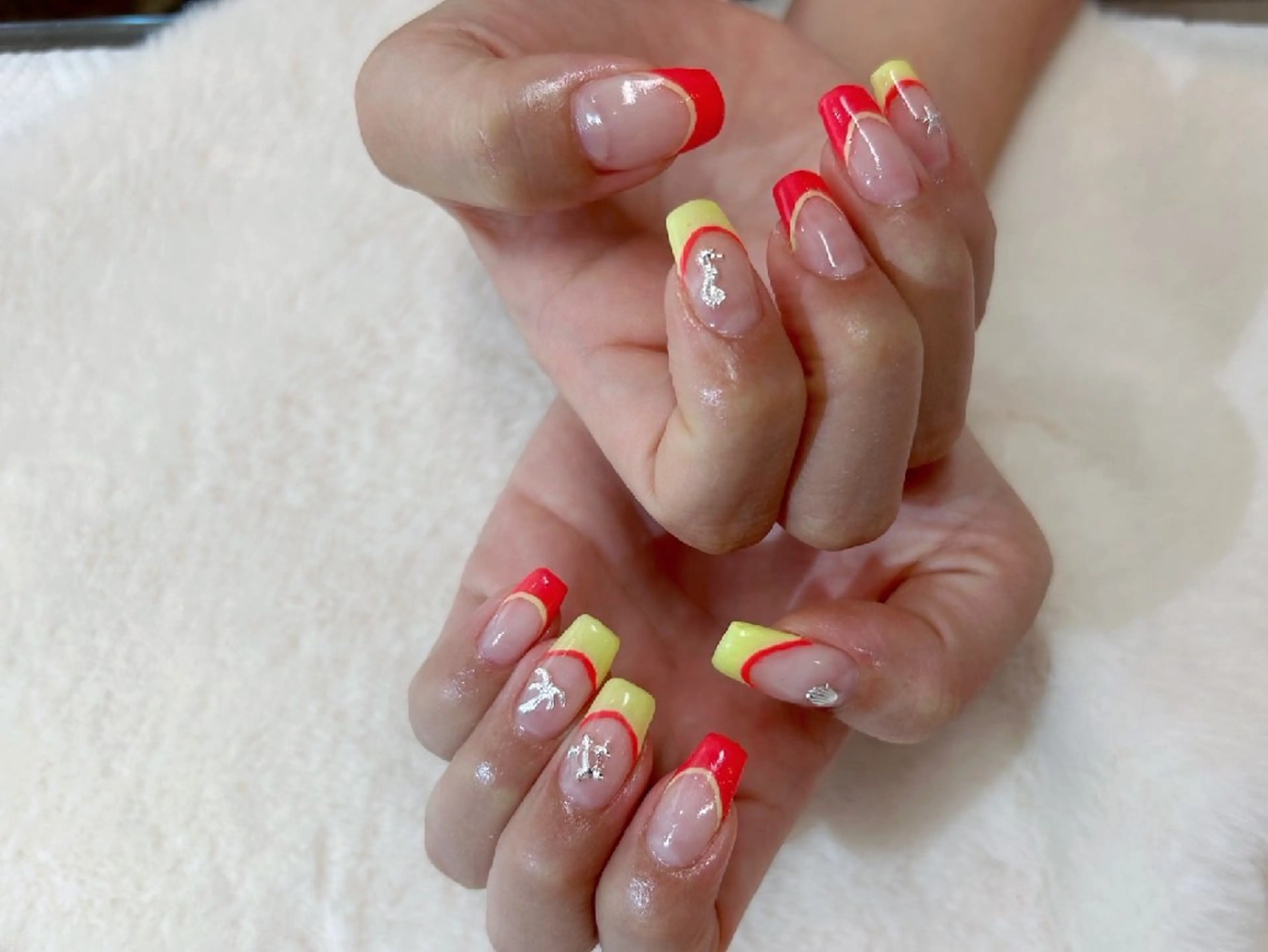 ネイル フレンチネイル 夏ネイル ハンドネイル ハンドケア 心斎橋Salon Epokkuのネイルデザイン