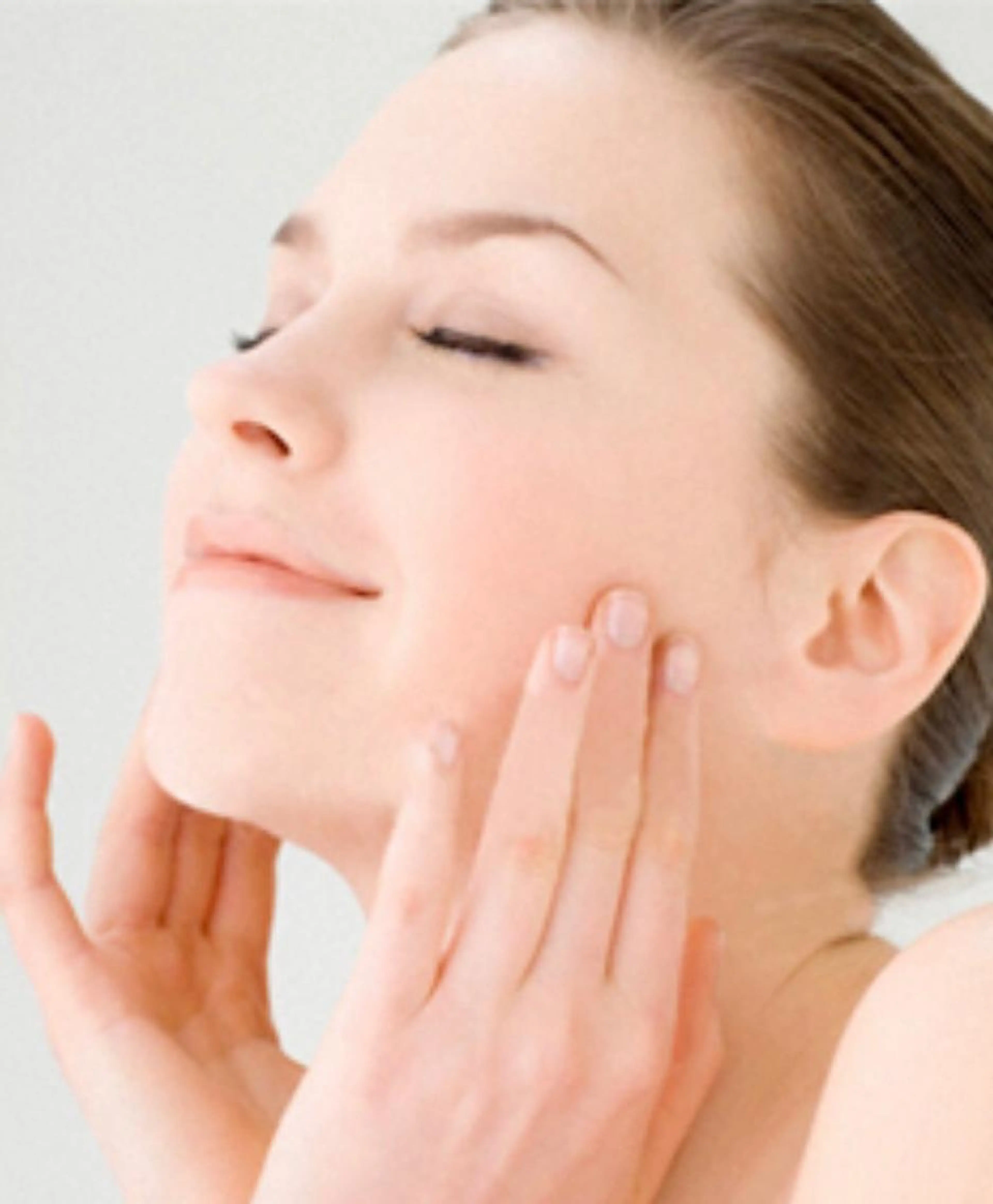 ハイドラ毛穴洗浄+（¥2,200相当の）お顔リンパマッサージプレゼント🎁の写真