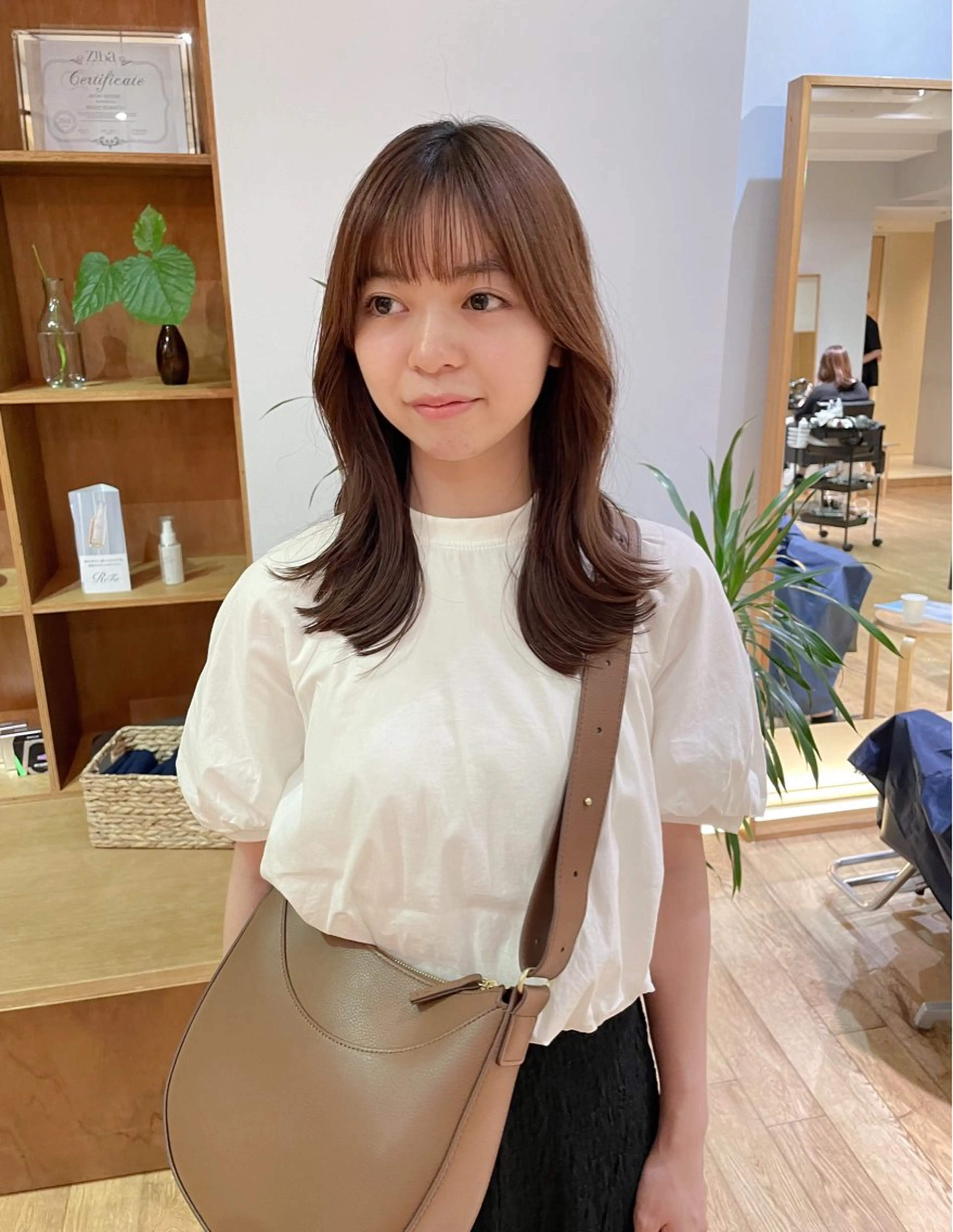 ミディアム パーマ ミディアムパーマ カット パーマ 大橋 芽衣のヘアスタイル