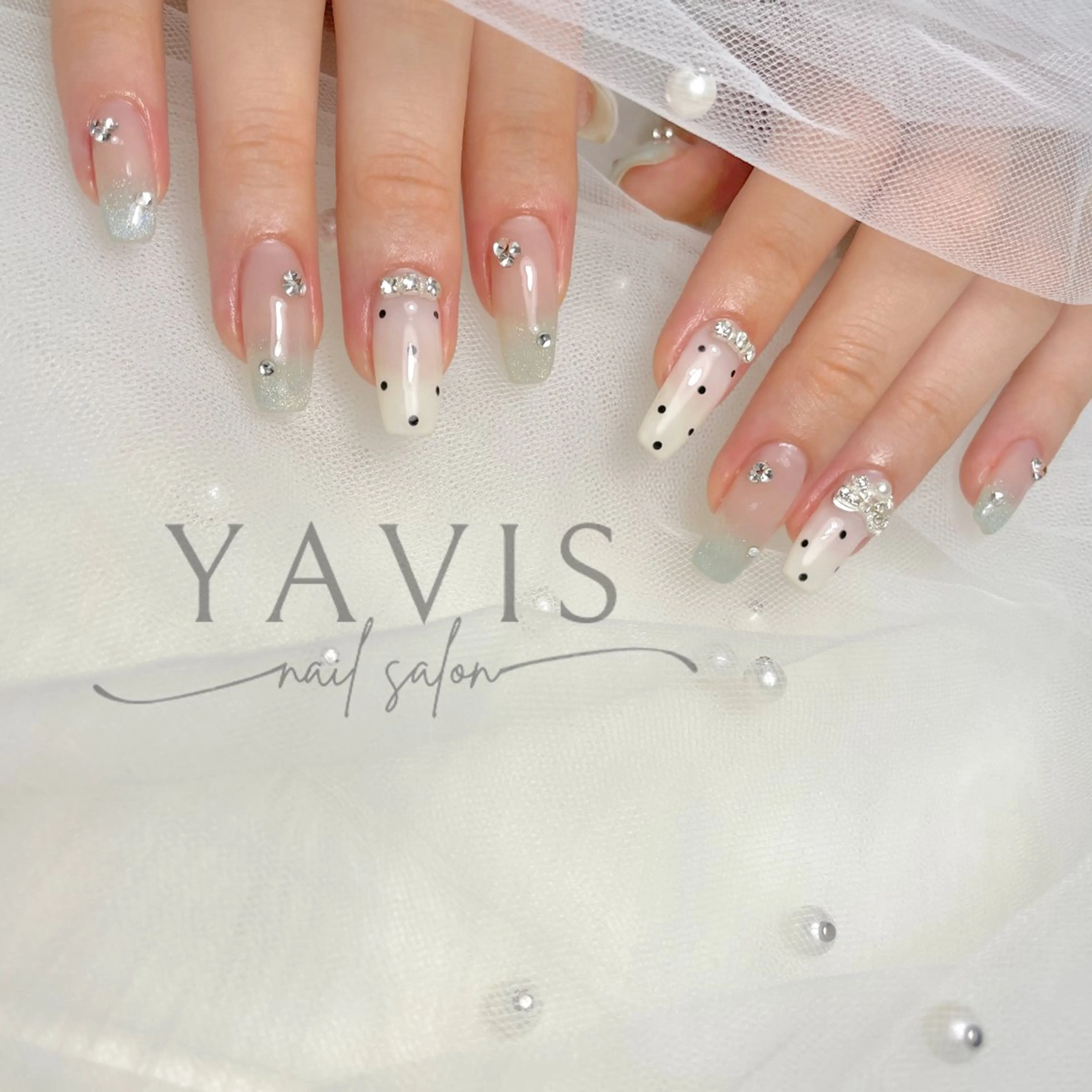 ネイル ドット グラデーション 韓国ネイル マグネットネイル ワンホンネイル YAVIS_ nailのネイルデザイン