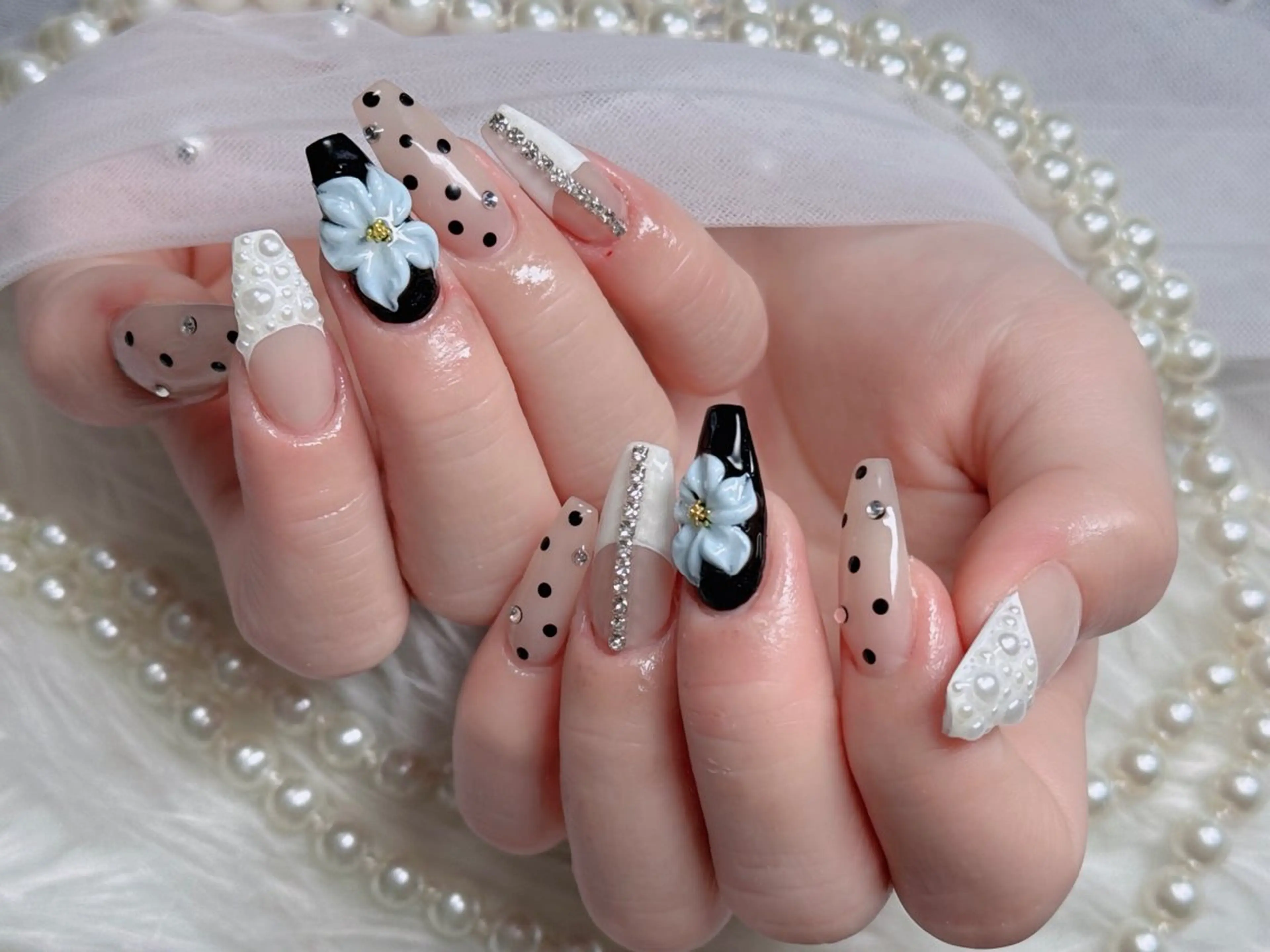 ネイル フレンチネイル ジェルネイル ハロウィン 韓国ネイル マグネットネイル ハンドネイル Hbaby nailのネイルデザイン