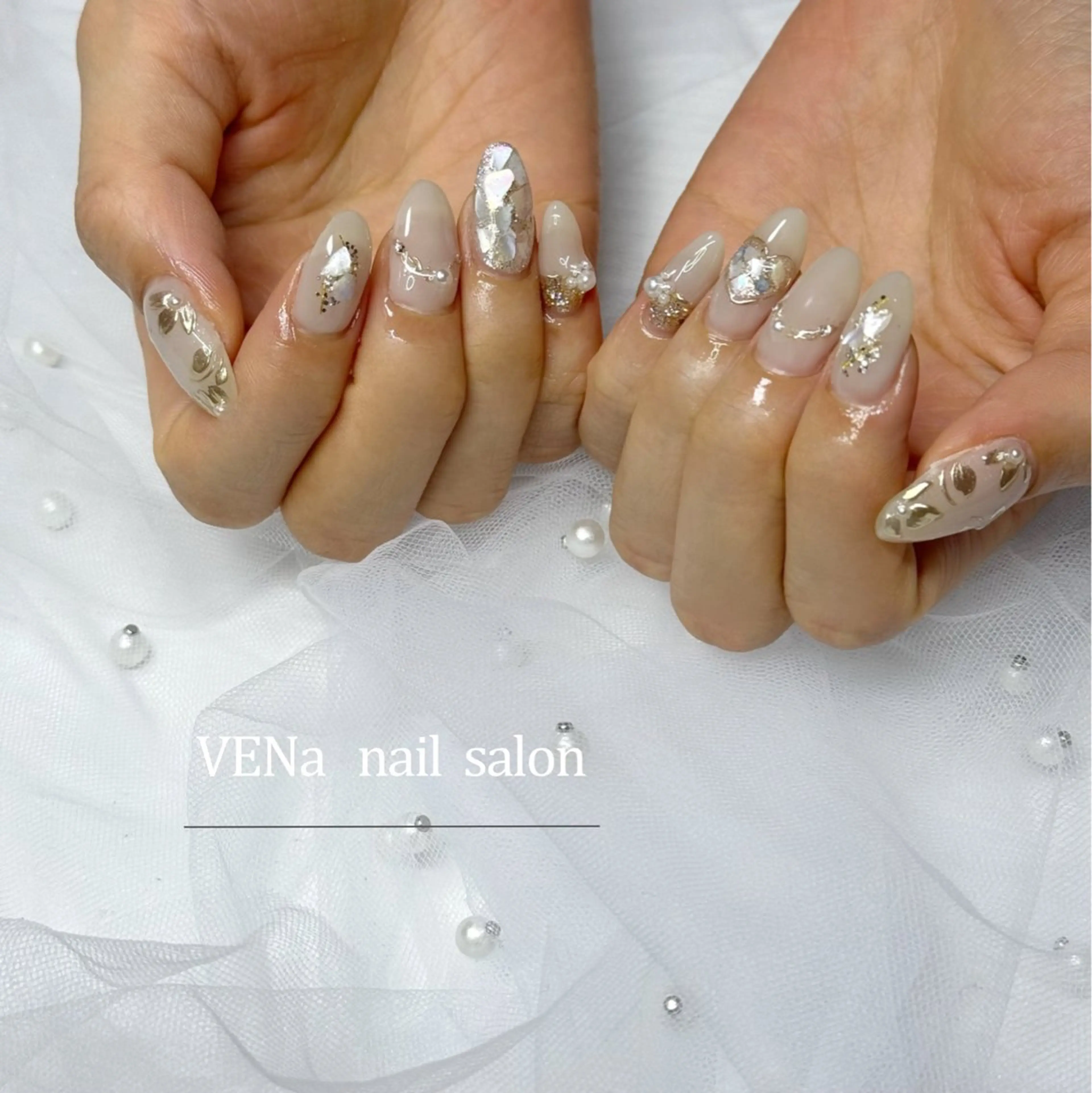 ネイル オーロラネイル フラッシュネイル フットネイル フレンチネイル 氷ネイル・うるうるネイル VENa eye＆ nail salonのネイルデザイン