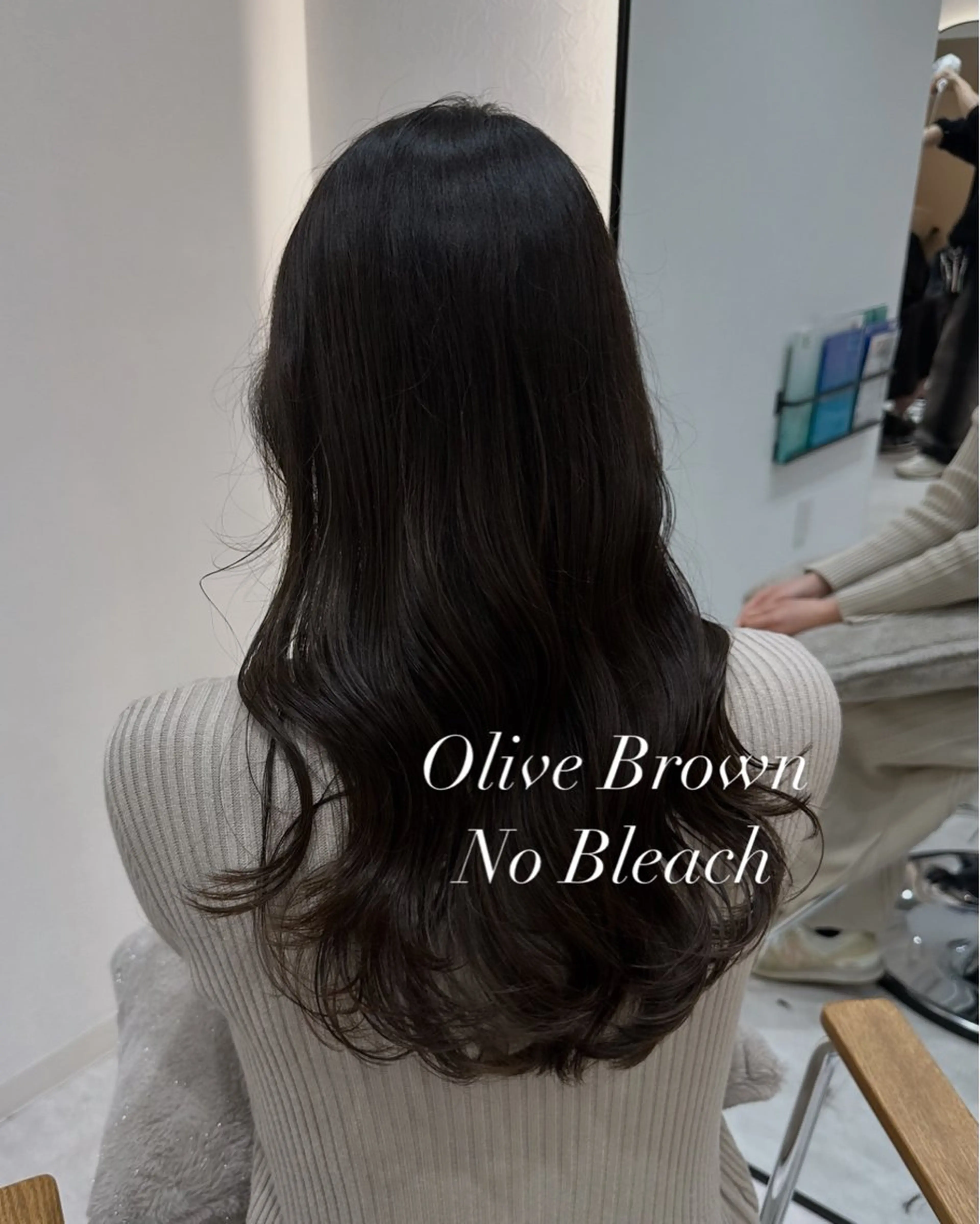 ロング カラー 赤み消し/オリーブ カーキ/福田れんのヘアスタイル