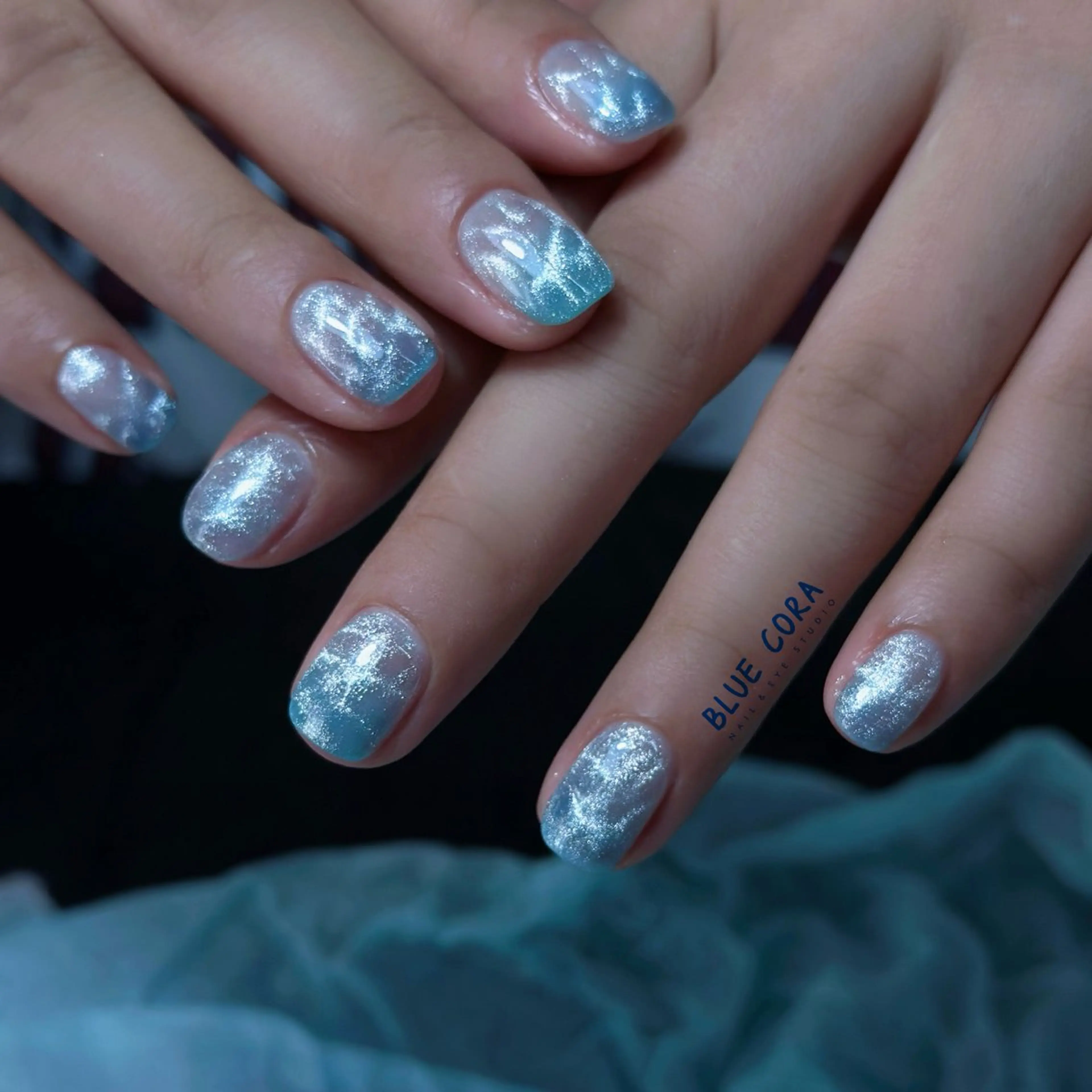 ネイル ハンドネイル ハンドケア BLUE CORAのネイルデザイン
