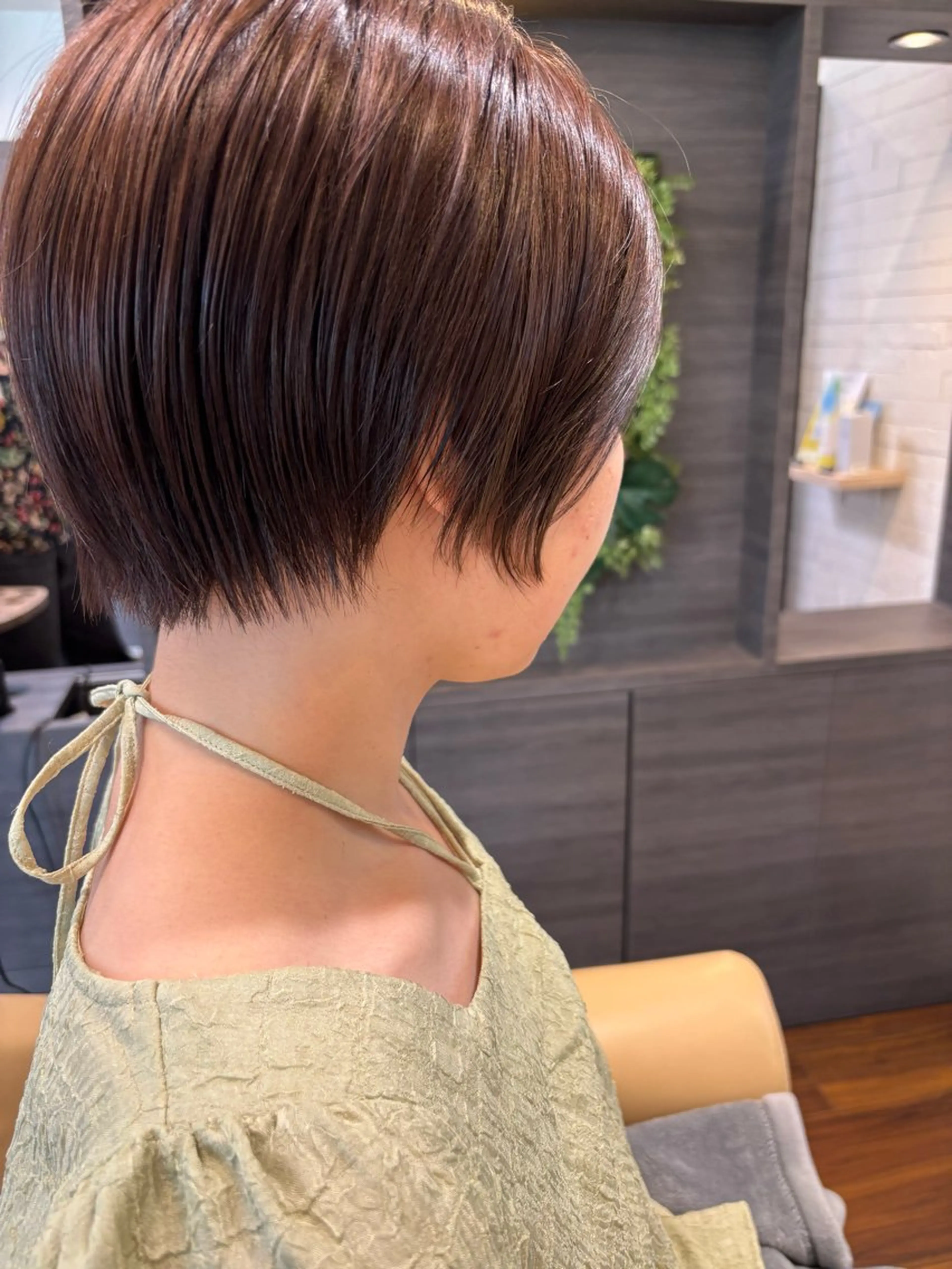 ショート カット ヘアカラー トリートメント 桑原 菜摘のヘアスタイル