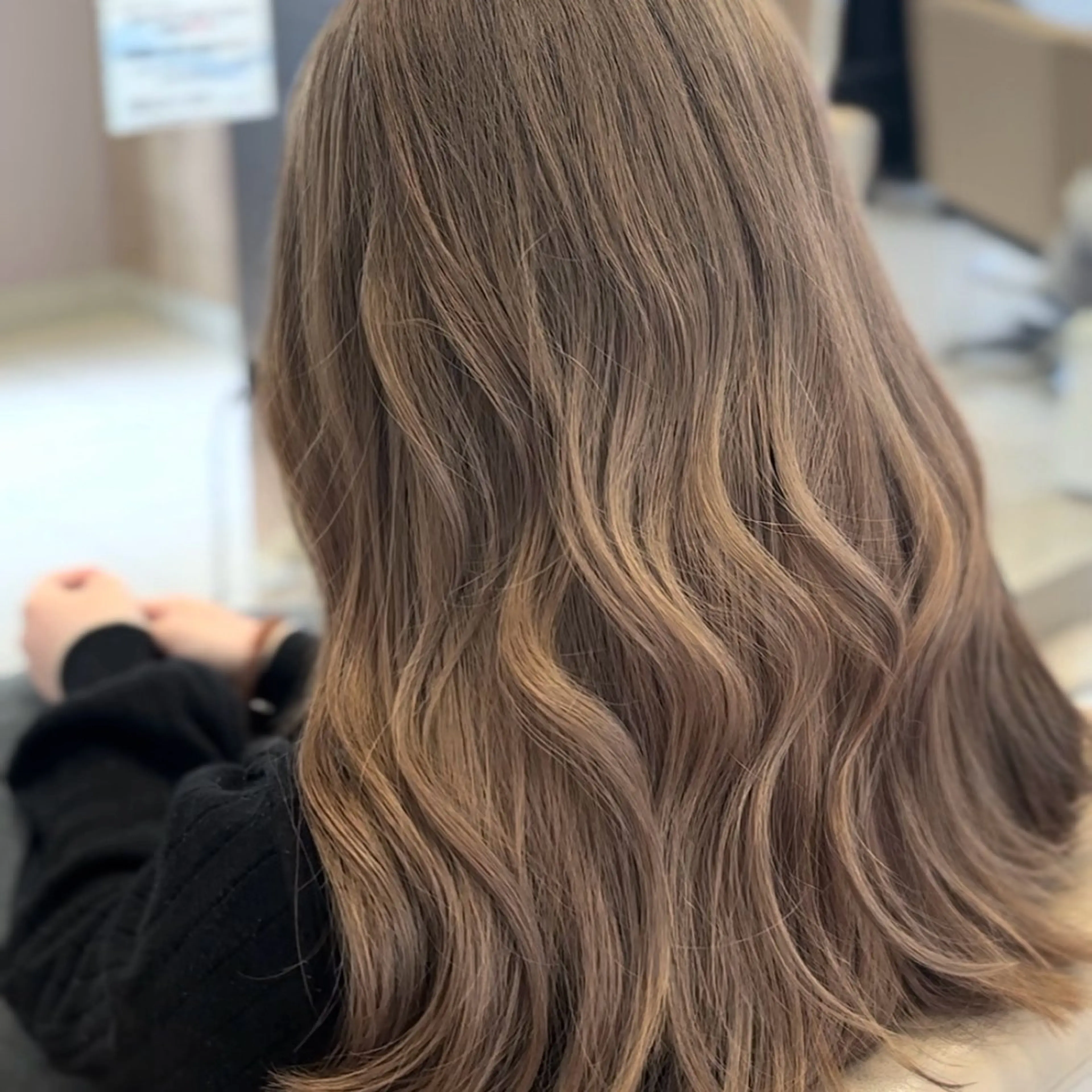 セミロング カラー ベージュカラー ブリーチ ミルクティーベージュ レイヤー/ショート /Yutaのヘアスタイル