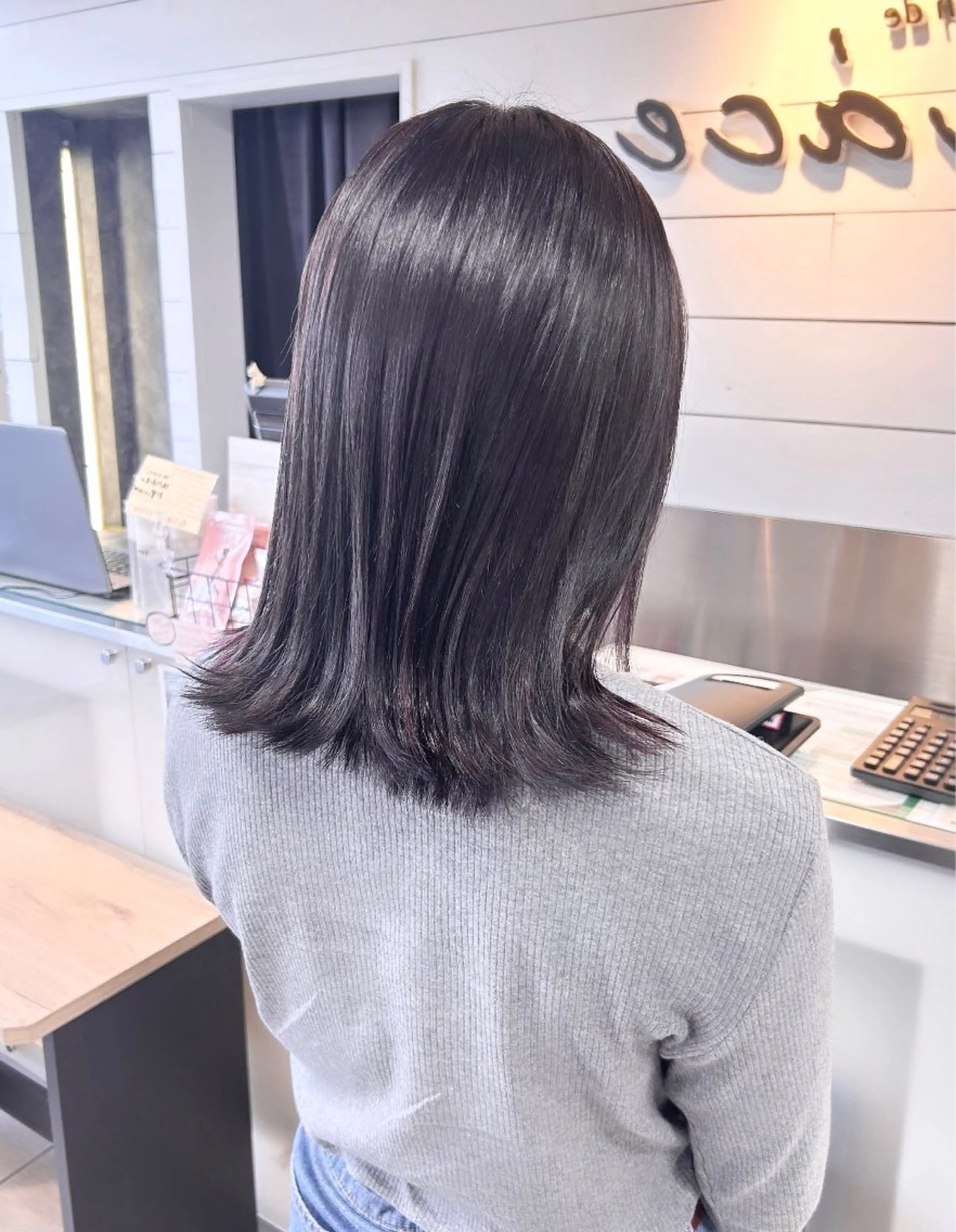 ミディアム パープルカラー カット ヘアカラー 🫧艶髪カラー🫧 森本くるみのヘアスタイル